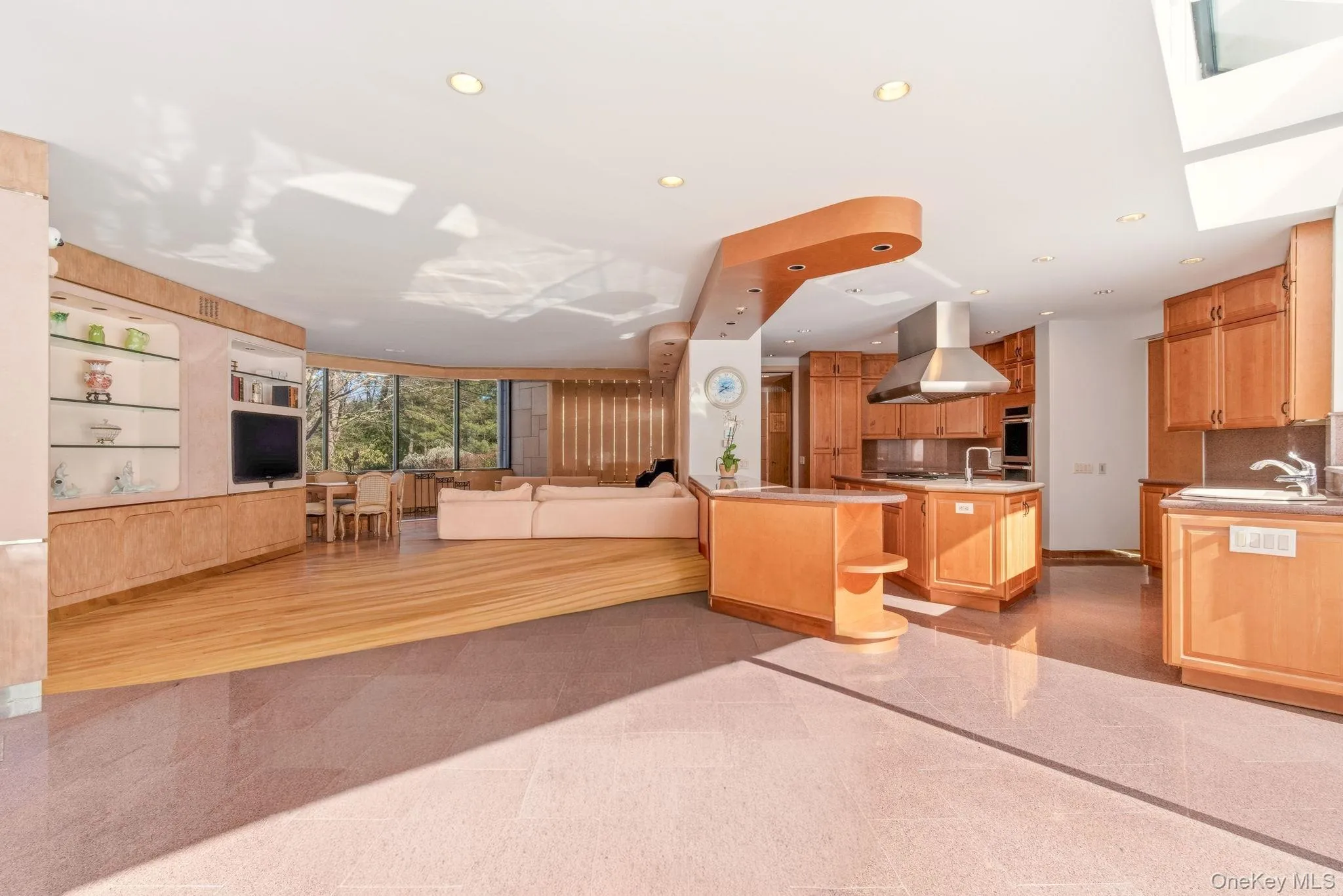 101 Wheatley Road, North Hempstead, NY, 6 Bedrooms Bedrooms, 15 Rooms Rooms,6 BathroomsBathrooms,Residential,For Rent,Wheatley,0,949378 101 Wheatley Road, North Hempstead, NY, 6 Bedrooms Bedrooms, 15 Rooms Rooms,6 BathroomsBathrooms,Residential,For Rent,Wheatley,0,949378