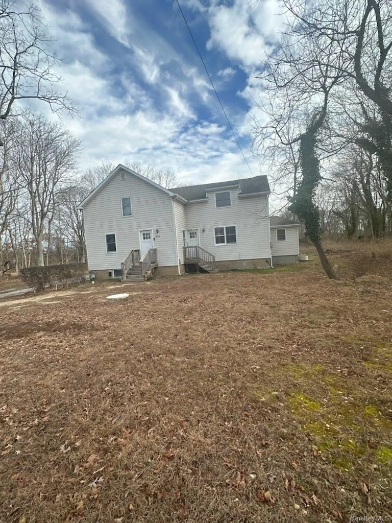 493 Munsell Road, Brookhaven, NY, 4 Bedrooms Bedrooms, 8 Rooms Rooms,3 BathroomsBathrooms,Residential,For Rent,Munsell,0,949387 493 Munsell Road, Brookhaven, NY, 4 Bedrooms Bedrooms, 8 Rooms Rooms,3 BathroomsBathrooms,Residential,For Rent,Munsell,0,949387
