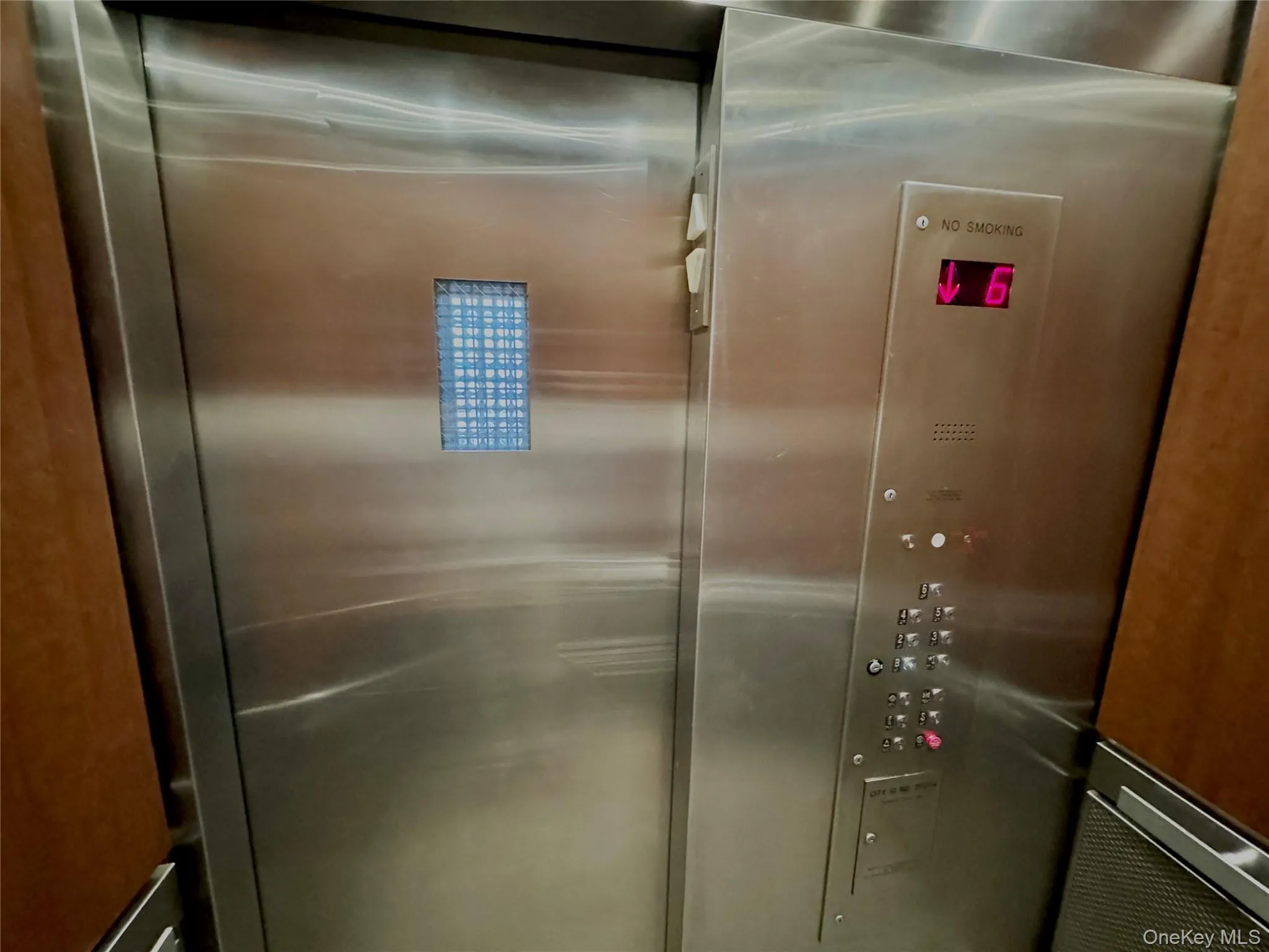 Elevator Elevator
