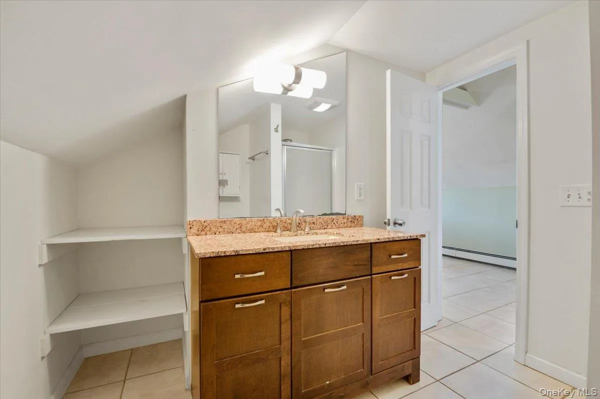 25 Gardners Lane, Southampton, NY, 2 Bedrooms Bedrooms, 5 Rooms Rooms,1 BathroomBathrooms,Residential Lease,For Rent,Gardners,0,949472 25 Gardners Lane, Southampton, NY, 2 Bedrooms Bedrooms, 5 Rooms Rooms,1 BathroomBathrooms,Residential Lease,For Rent,Gardners,0,949472