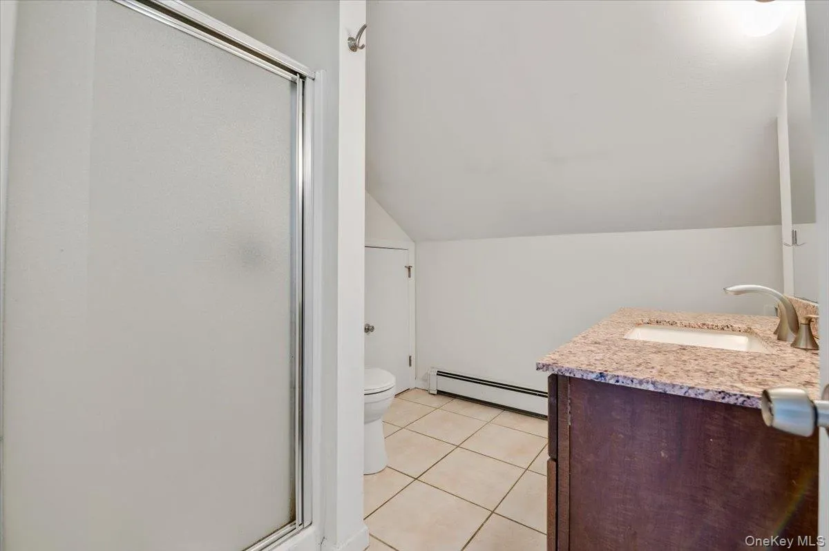 25 Gardners Lane, Southampton, NY, 2 Bedrooms Bedrooms, 5 Rooms Rooms,1 BathroomBathrooms,Residential Lease,For Rent,Gardners,0,949472 25 Gardners Lane, Southampton, NY, 2 Bedrooms Bedrooms, 5 Rooms Rooms,1 BathroomBathrooms,Residential Lease,For Rent,Gardners,0,949472