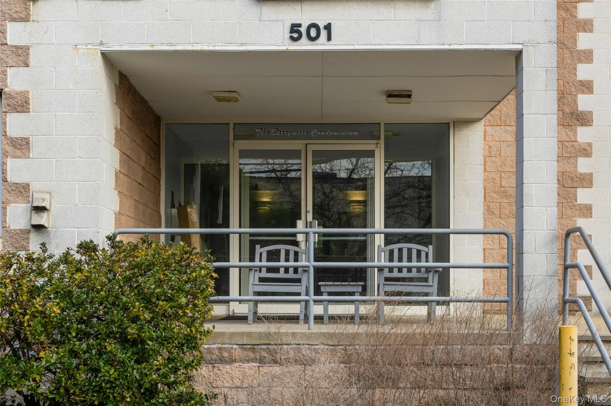 This wonderful building is walkable to all. This wonderful building is walkable to all.