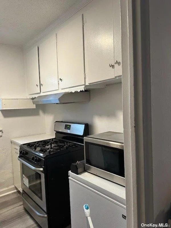 143-50 Hoover Avenue, New York, NY, 1 Bedroom Bedrooms, 3 Rooms Rooms,1 BathroomBathrooms,Residential,For Rent,Hoover,0,949674 143-50 Hoover Avenue, New York, NY, 1 Bedroom Bedrooms, 3 Rooms Rooms,1 BathroomBathrooms,Residential,For Rent,Hoover,0,949674