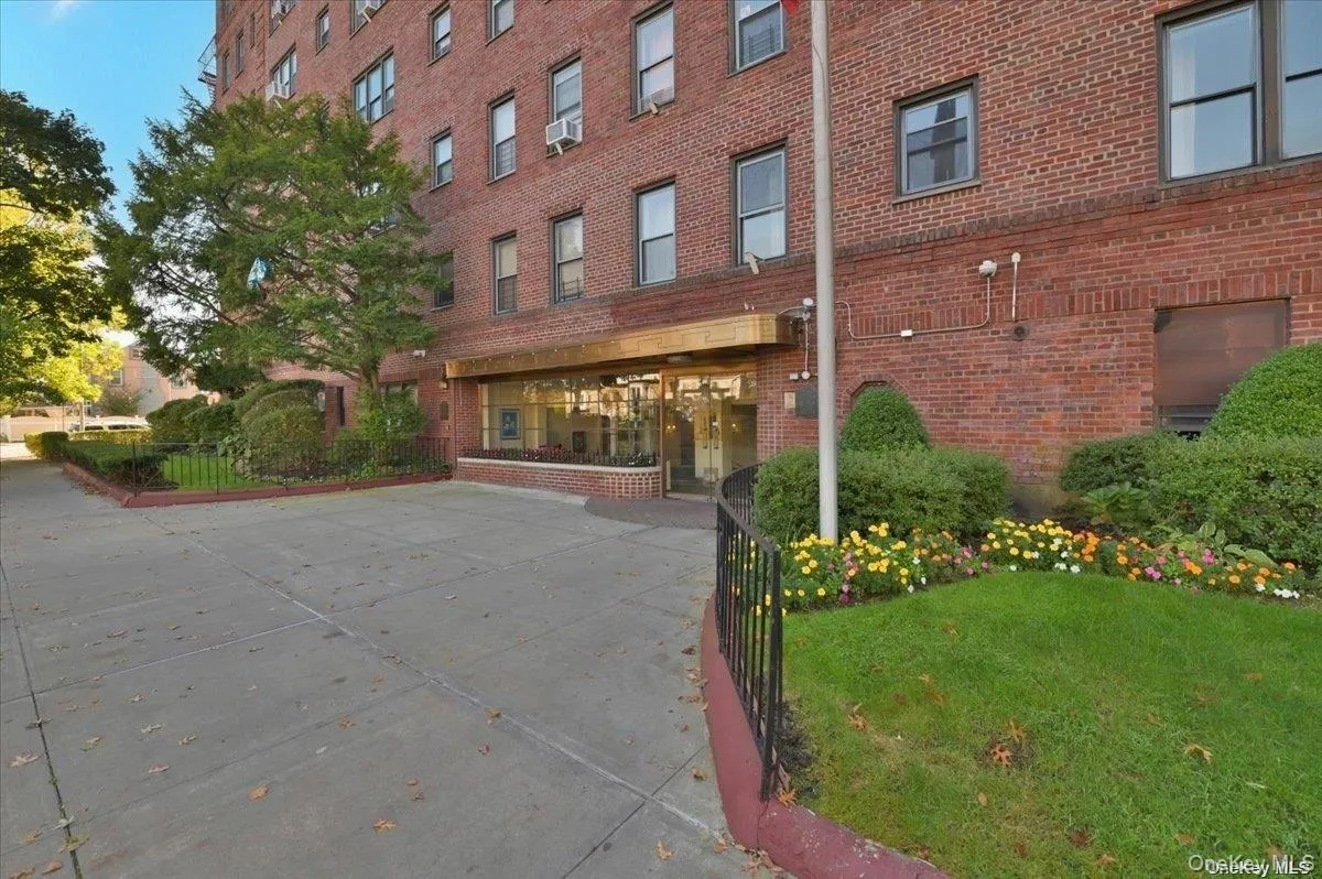 143-50 Hoover Avenue, New York, NY, 1 Bedroom Bedrooms, 3 Rooms Rooms,1 BathroomBathrooms,Residential,For Rent,Hoover,0,949674 143-50 Hoover Avenue, New York, NY, 1 Bedroom Bedrooms, 3 Rooms Rooms,1 BathroomBathrooms,Residential,For Rent,Hoover,0,949674