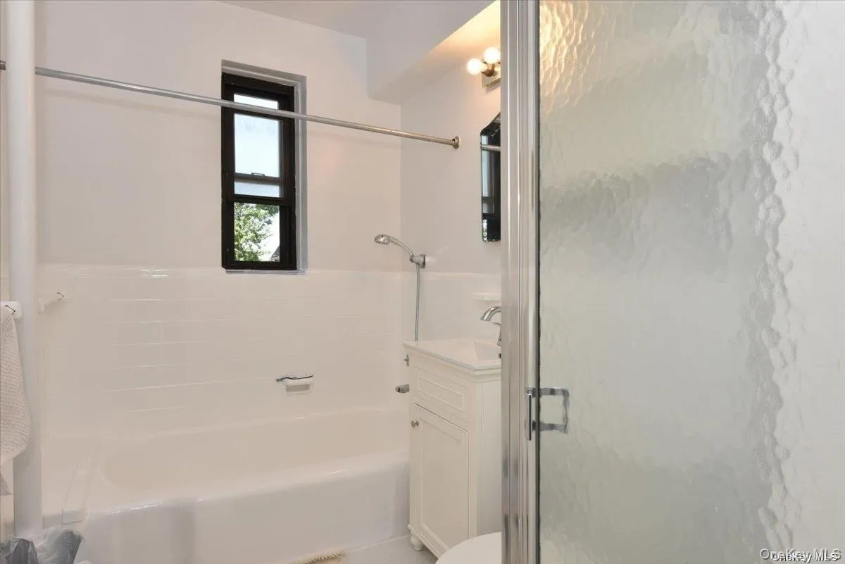 143-50 Hoover Avenue, New York, NY, 1 Bedroom Bedrooms, 3 Rooms Rooms,1 BathroomBathrooms,Residential,For Rent,Hoover,0,949674 143-50 Hoover Avenue, New York, NY, 1 Bedroom Bedrooms, 3 Rooms Rooms,1 BathroomBathrooms,Residential,For Rent,Hoover,0,949674