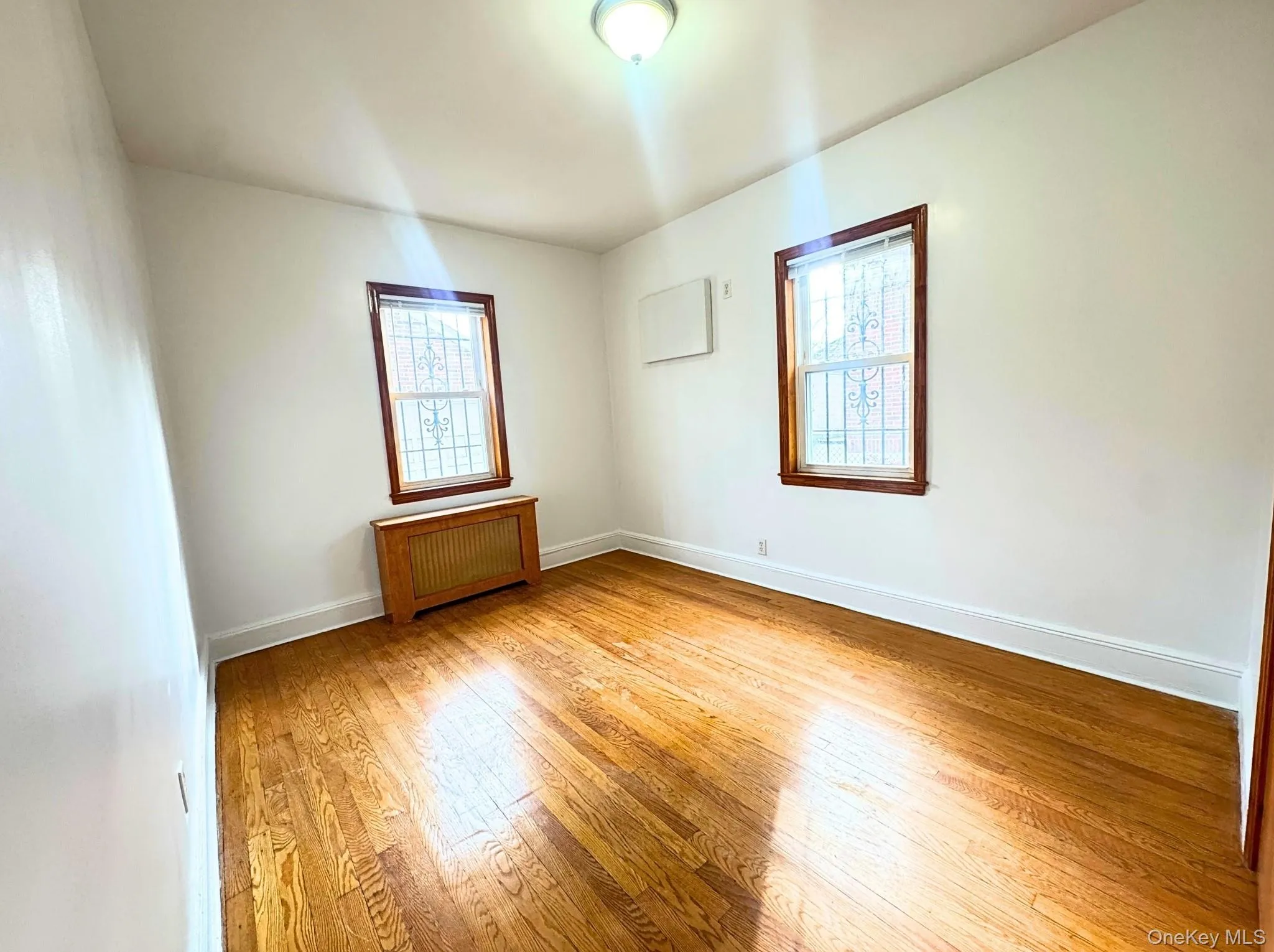 62-63 Ellwell Crescent, New York, NY, 3 Bedrooms Bedrooms, 8 Rooms Rooms,2 BathroomsBathrooms,Residential Lease,Idx,Ellwell Crescent,0,949754 62-63 Ellwell Crescent, New York, NY, 3 Bedrooms Bedrooms, 8 Rooms Rooms,2 BathroomsBathrooms,Residential Lease,Idx,Ellwell Crescent,0,949754