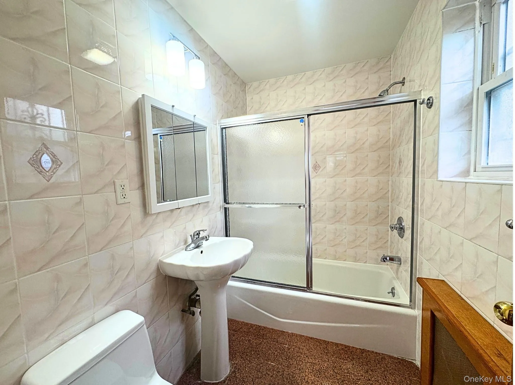 62-63 Ellwell Crescent, New York, NY, 3 Bedrooms Bedrooms, 8 Rooms Rooms,2 BathroomsBathrooms,Residential Lease,Idx,Ellwell Crescent,0,949754 62-63 Ellwell Crescent, New York, NY, 3 Bedrooms Bedrooms, 8 Rooms Rooms,2 BathroomsBathrooms,Residential Lease,Idx,Ellwell Crescent,0,949754