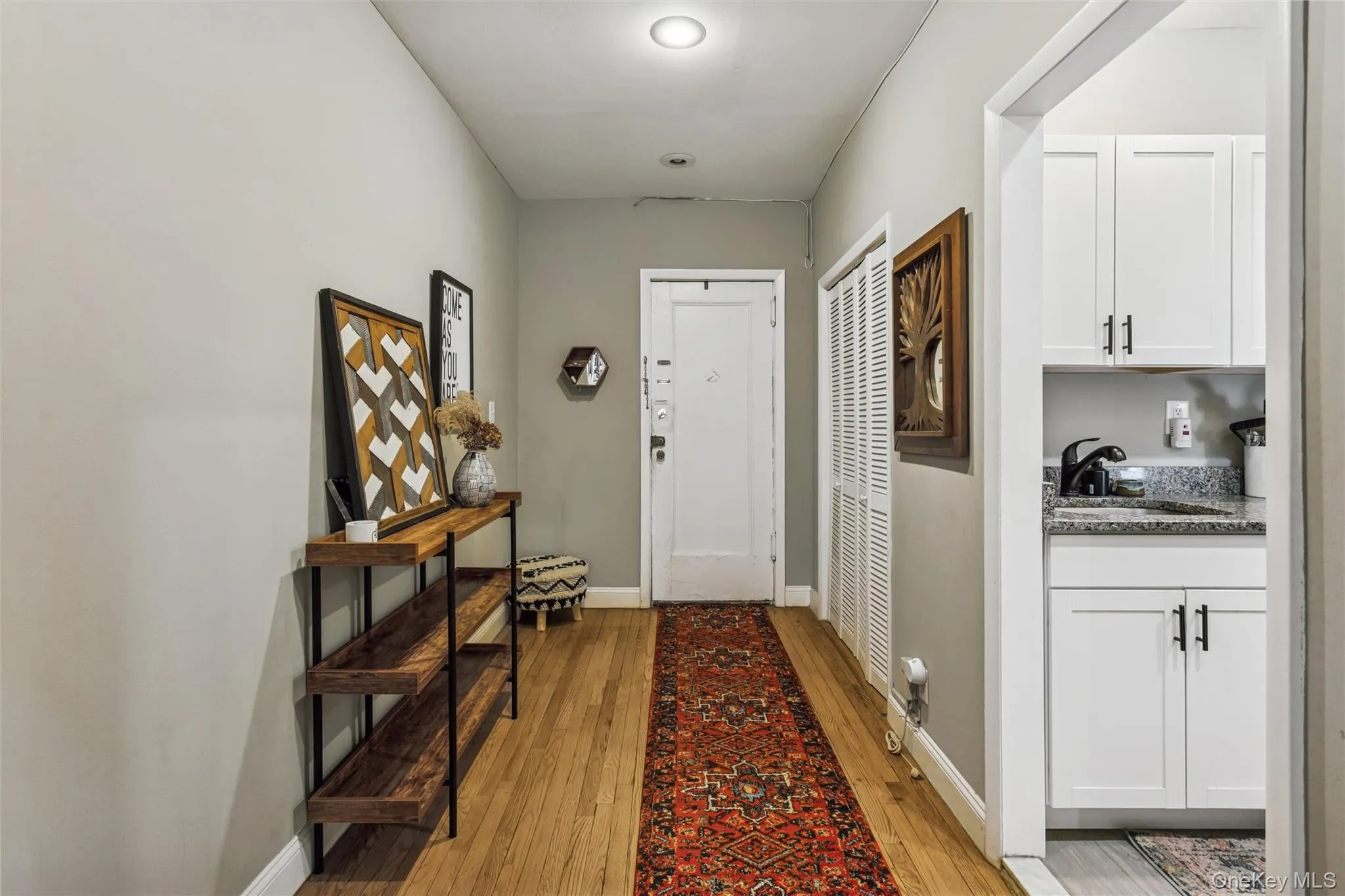 Entry to Kitchen Entry to Kitchen