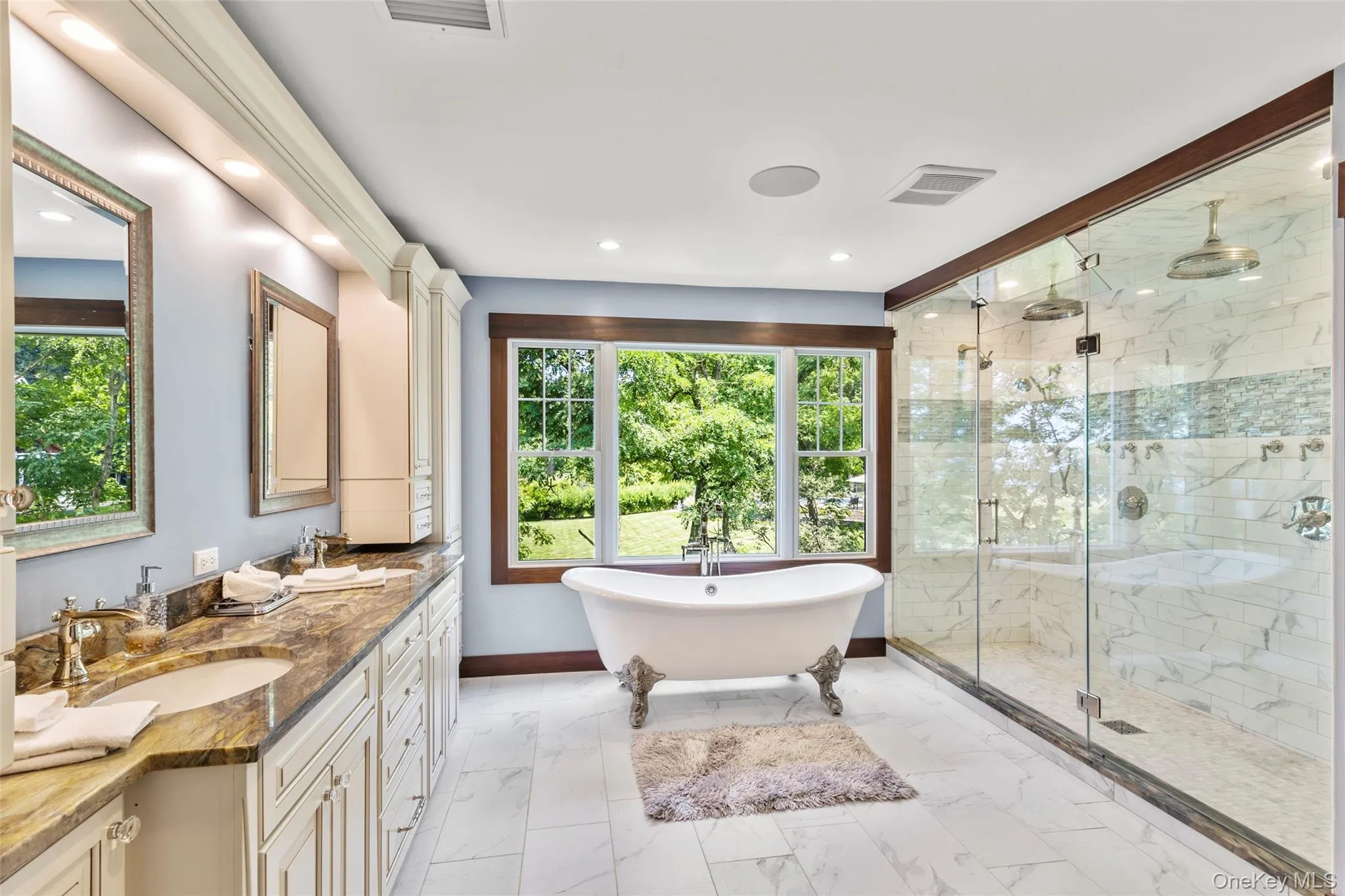 16 Old Field Woods Road, Brookhaven, NY, 6 Bedrooms Bedrooms, 16 Rooms Rooms,5 BathroomsBathrooms,Residential Lease,Idx,Old Field Woods,0,949775 16 Old Field Woods Road, Brookhaven, NY, 6 Bedrooms Bedrooms, 16 Rooms Rooms,5 BathroomsBathrooms,Residential Lease,Idx,Old Field Woods,0,949775