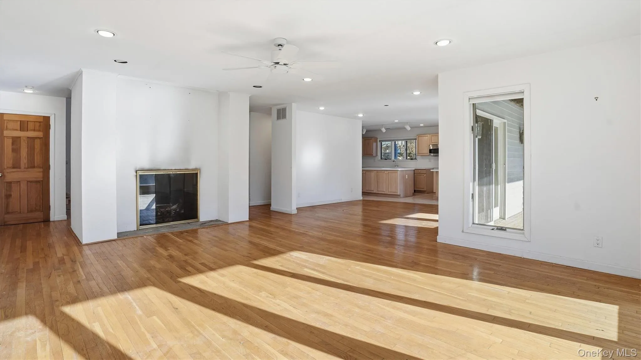 103 Middle Pond Road, Southampton, New York 11968