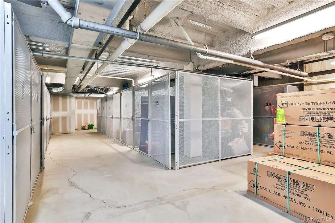 68 Lake Street, White Plains, NY, 2 Bedrooms Bedrooms, 4 Rooms Rooms,2 BathroomsBathrooms,Residential Lease,Idx,Lake,0,949790 68 Lake Street, White Plains, NY, 2 Bedrooms Bedrooms, 4 Rooms Rooms,2 BathroomsBathrooms,Residential Lease,Idx,Lake,0,949790