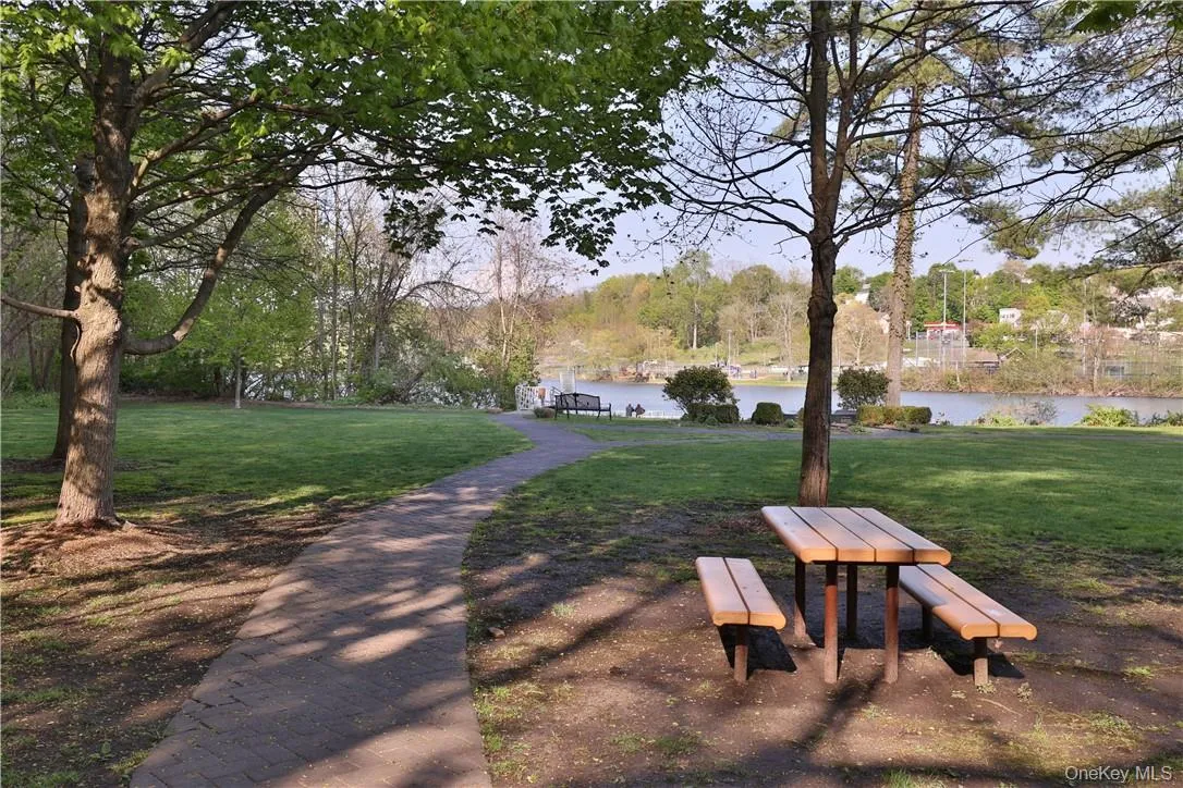 68 Lake Street, White Plains, NY, 2 Bedrooms Bedrooms, 4 Rooms Rooms,2 BathroomsBathrooms,Residential Lease,Idx,Lake,0,949790 68 Lake Street, White Plains, NY, 2 Bedrooms Bedrooms, 4 Rooms Rooms,2 BathroomsBathrooms,Residential Lease,Idx,Lake,0,949790