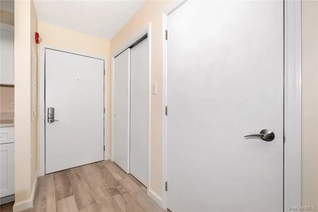 68 Lake Street, White Plains, NY, 2 Bedrooms Bedrooms, 4 Rooms Rooms,2 BathroomsBathrooms,Residential Lease,Idx,Lake,0,949790 68 Lake Street, White Plains, NY, 2 Bedrooms Bedrooms, 4 Rooms Rooms,2 BathroomsBathrooms,Residential Lease,Idx,Lake,0,949790