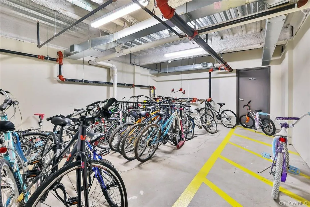 68 Lake Street, White Plains, NY, 2 Bedrooms Bedrooms, 4 Rooms Rooms,2 BathroomsBathrooms,Residential Lease,Idx,Lake,0,949790 68 Lake Street, White Plains, NY, 2 Bedrooms Bedrooms, 4 Rooms Rooms,2 BathroomsBathrooms,Residential Lease,Idx,Lake,0,949790