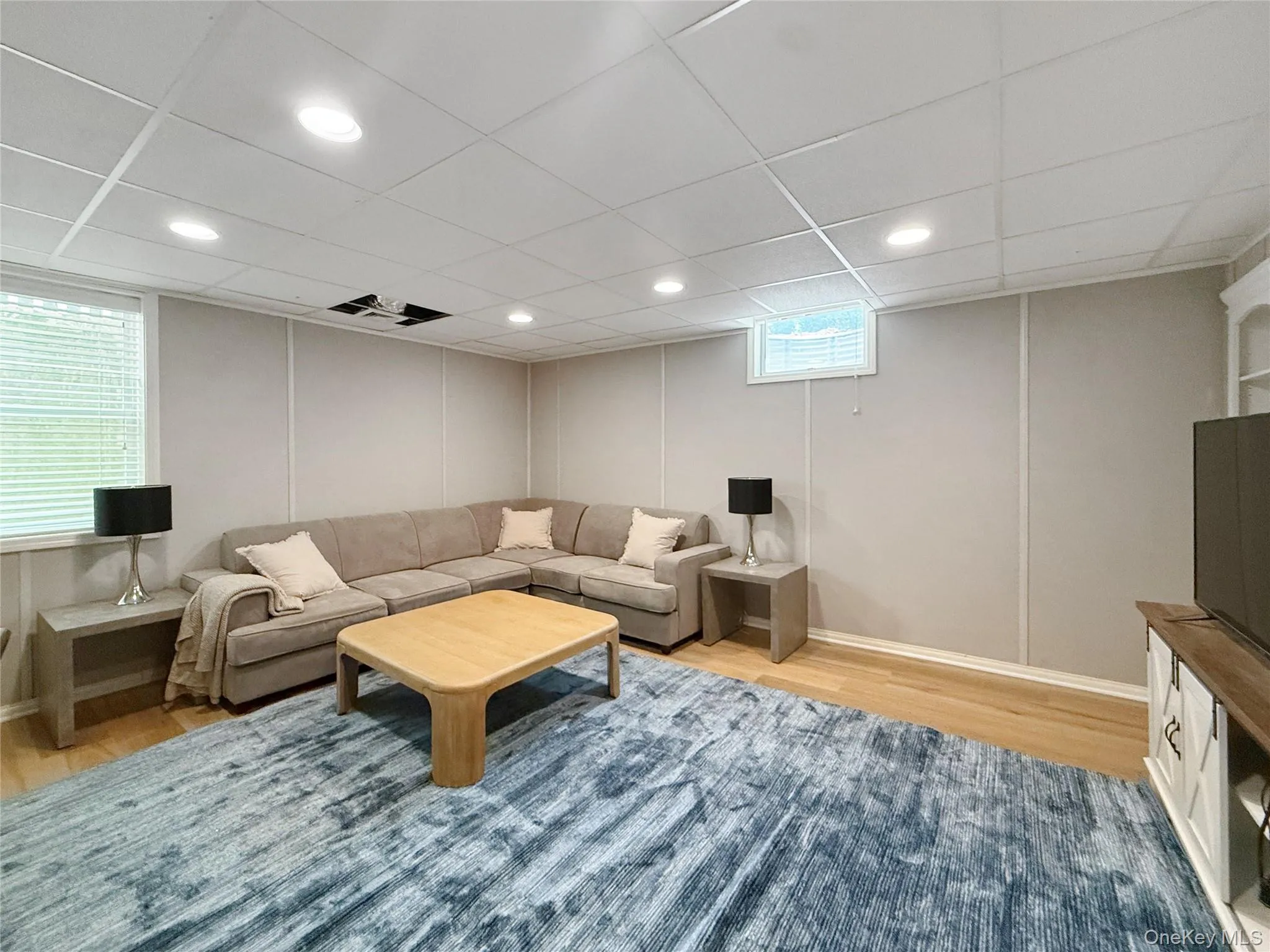 31 Highland Road, Southampton, NY, 4 Bedrooms Bedrooms, 8 Rooms Rooms,2 BathroomsBathrooms,Residential Lease,For Rent,Highland,0,949796 31 Highland Road, Southampton, NY, 4 Bedrooms Bedrooms, 8 Rooms Rooms,2 BathroomsBathrooms,Residential Lease,For Rent,Highland,0,949796