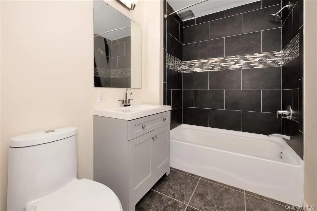 68 Lake Street, White Plains, NY, 2 Bedrooms Bedrooms, 4 Rooms Rooms,2 BathroomsBathrooms,Residential Lease,Idx,Lake,0,949797 68 Lake Street, White Plains, NY, 2 Bedrooms Bedrooms, 4 Rooms Rooms,2 BathroomsBathrooms,Residential Lease,Idx,Lake,0,949797