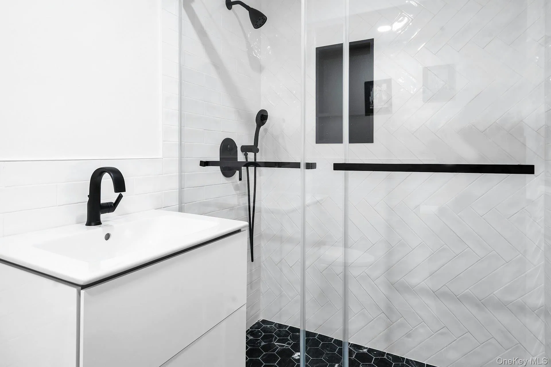 Full En-suite Bath Full En-suite Bath