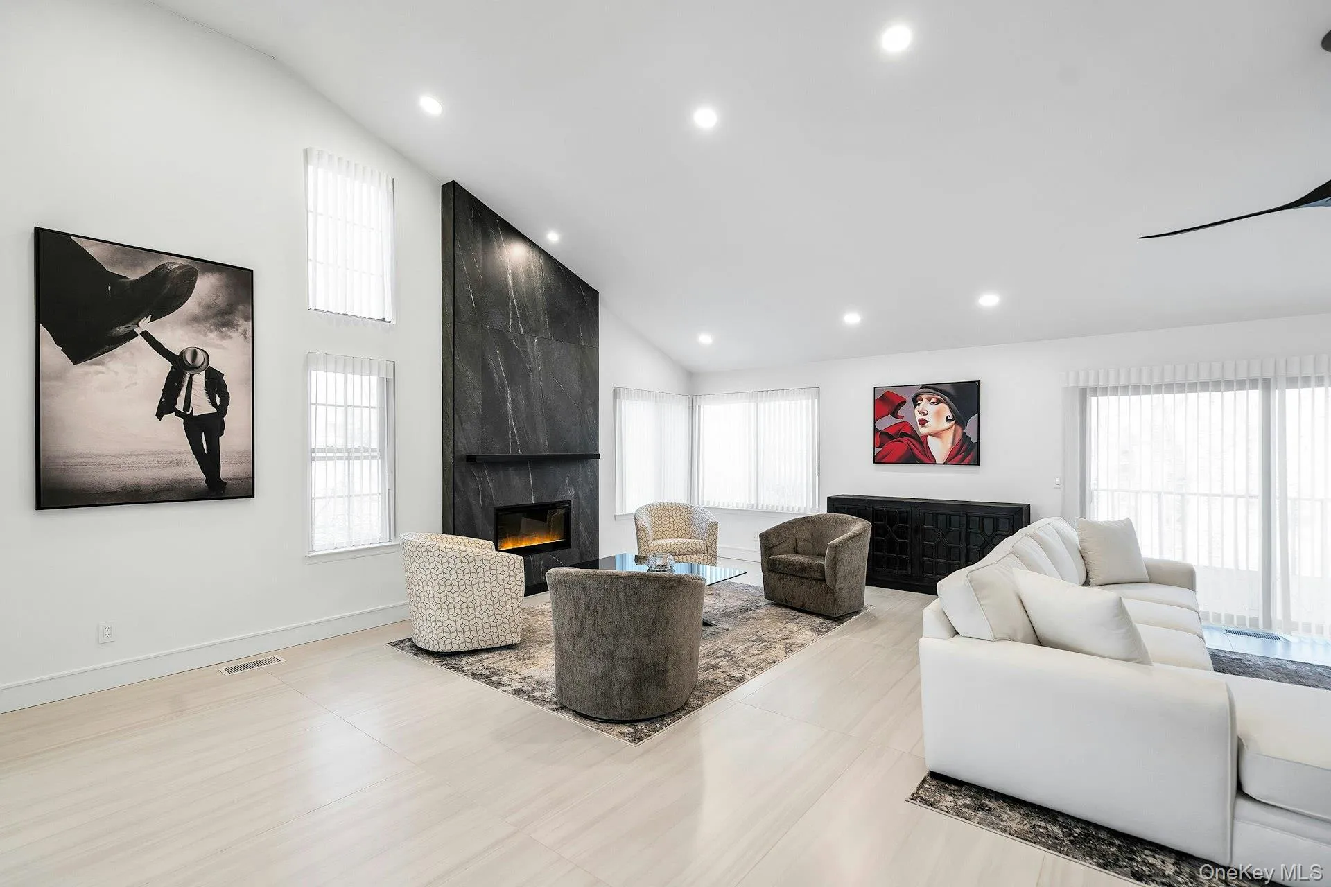 Electric Fireplace with Heat. Electric Fireplace with Heat.