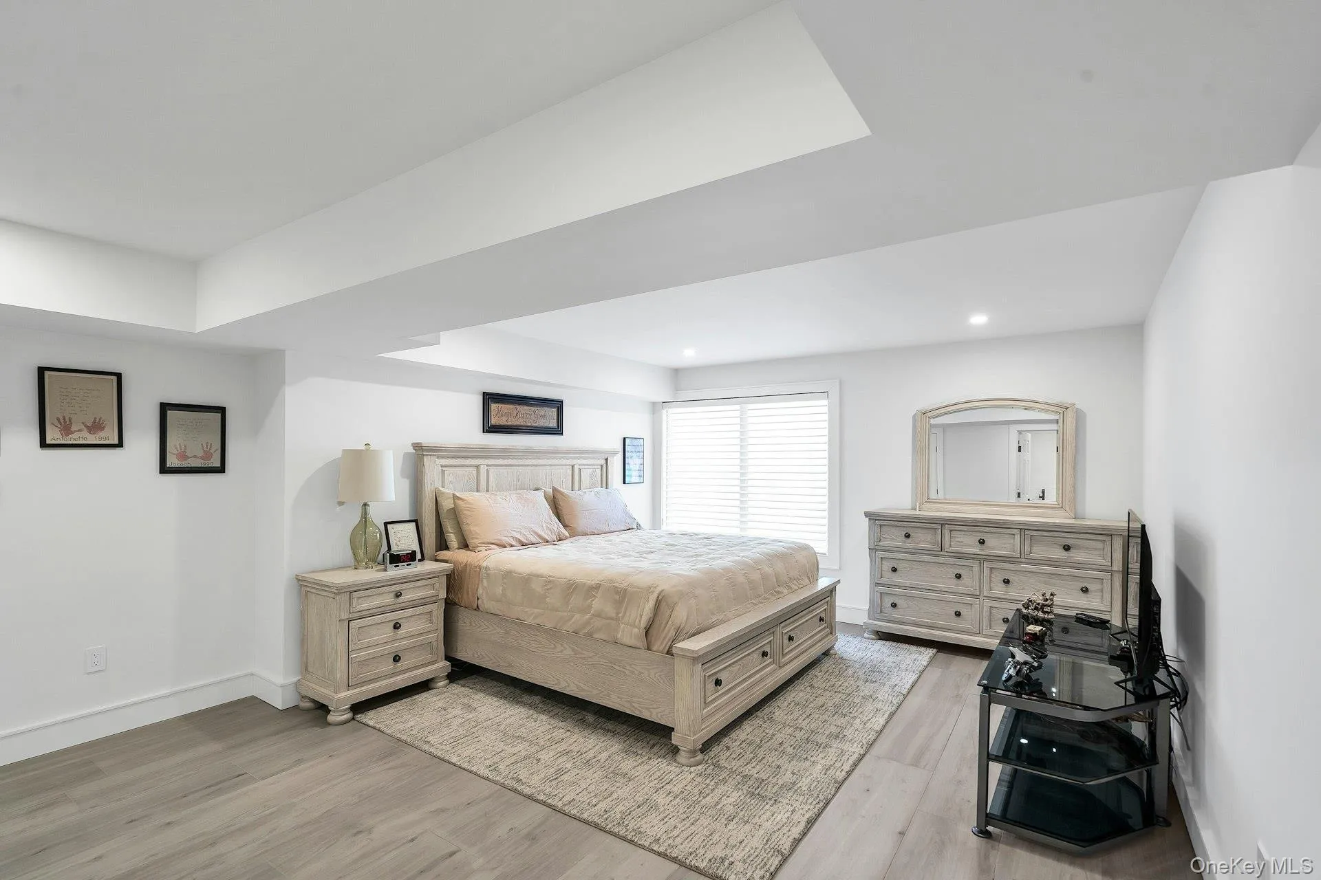 304 Aerie Court, North Hempstead, NY, 3 Bedrooms Bedrooms, 9 Rooms Rooms,3 BathroomsBathrooms,Residential,For Rent,Aerie,0,949841 304 Aerie Court, North Hempstead, NY, 3 Bedrooms Bedrooms, 9 Rooms Rooms,3 BathroomsBathrooms,Residential,For Rent,Aerie,0,949841