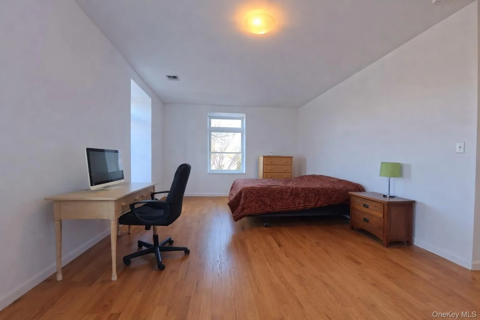 Large light filled primary bedroom w/hardwood floors, ensuite Large light filled primary bedroom w/hardwood floors, ensuite