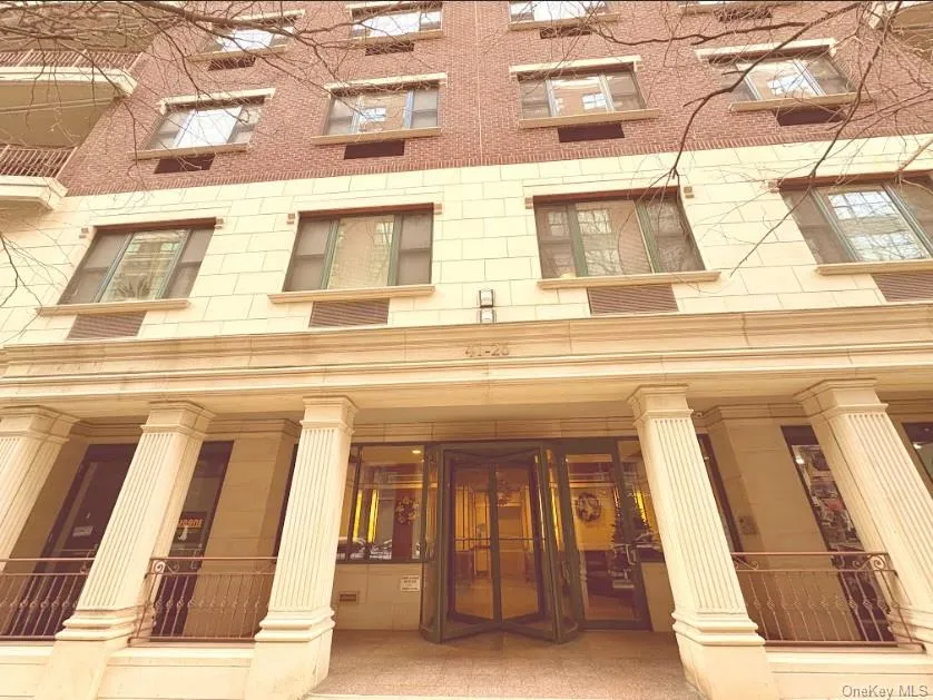 View of apartment building / complex View of apartment building / complex