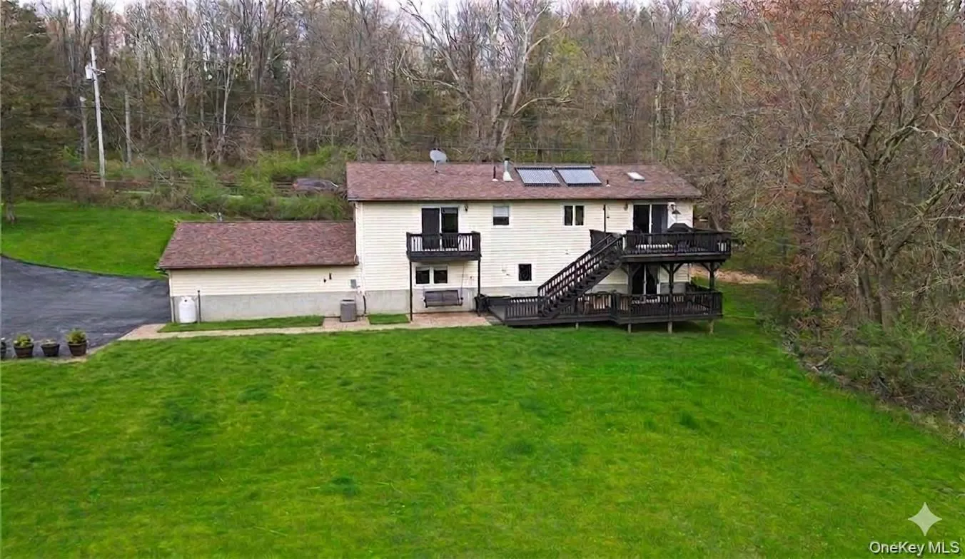 26 Waterbury Road, Warwick (town), NY, 4 Bedrooms Bedrooms, 11 Rooms Rooms,3 BathroomsBathrooms,Residential Sale,For Rent,Waterbury,0,949951 26 Waterbury Road, Warwick (town), NY, 4 Bedrooms Bedrooms, 11 Rooms Rooms,3 BathroomsBathrooms,Residential Sale,For Rent,Waterbury,0,949951