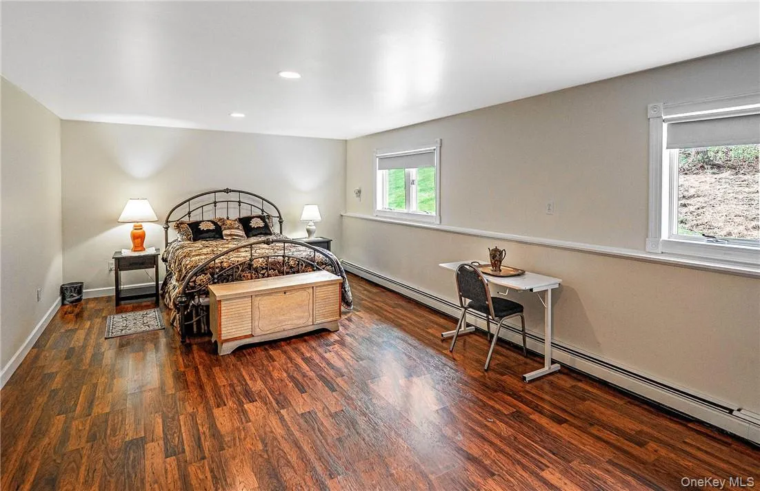 Large Bedroom on lower level Large Bedroom on lower level