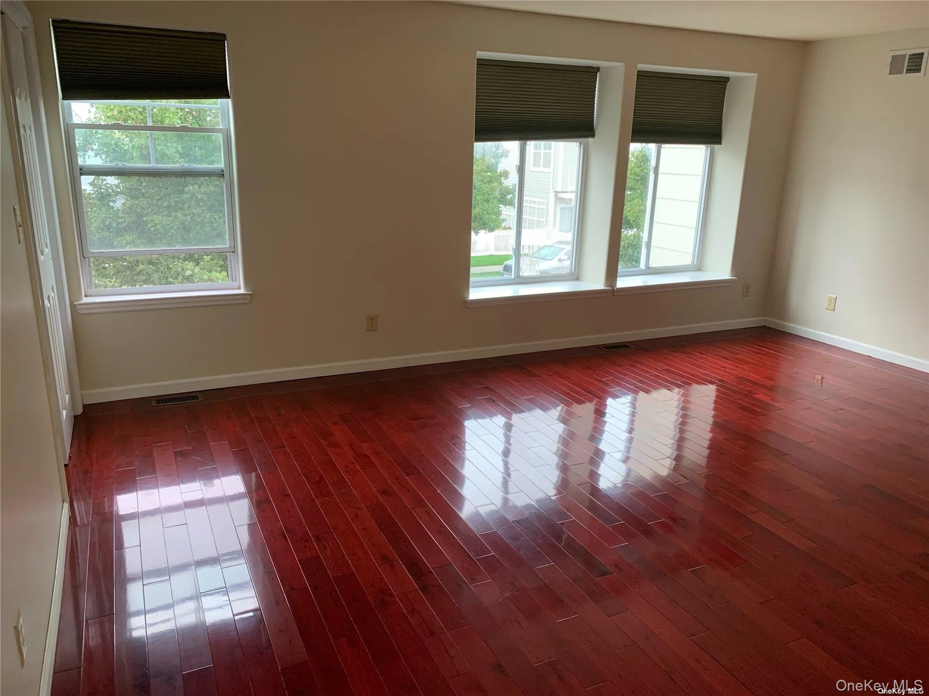 134 Meridian Boulevard, New York, NY, 3 Bedrooms Bedrooms, 5 Rooms Rooms,2 BathroomsBathrooms,Residential Lease,Idx,Meridian,0,949961 134 Meridian Boulevard, New York, NY, 3 Bedrooms Bedrooms, 5 Rooms Rooms,2 BathroomsBathrooms,Residential Lease,Idx,Meridian,0,949961