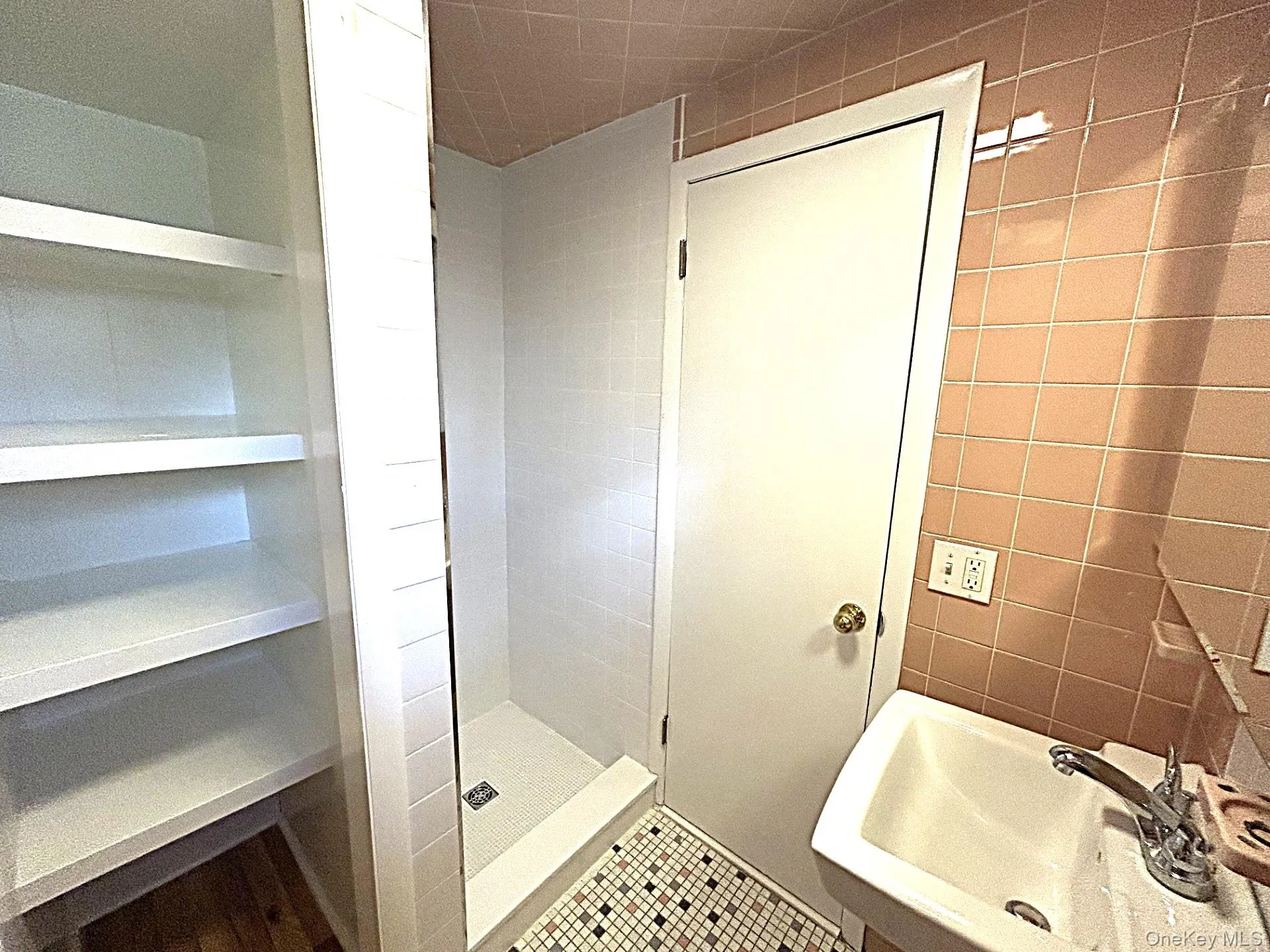 BATHROOM IN LOWER LEVEL BATHROOM IN LOWER LEVEL