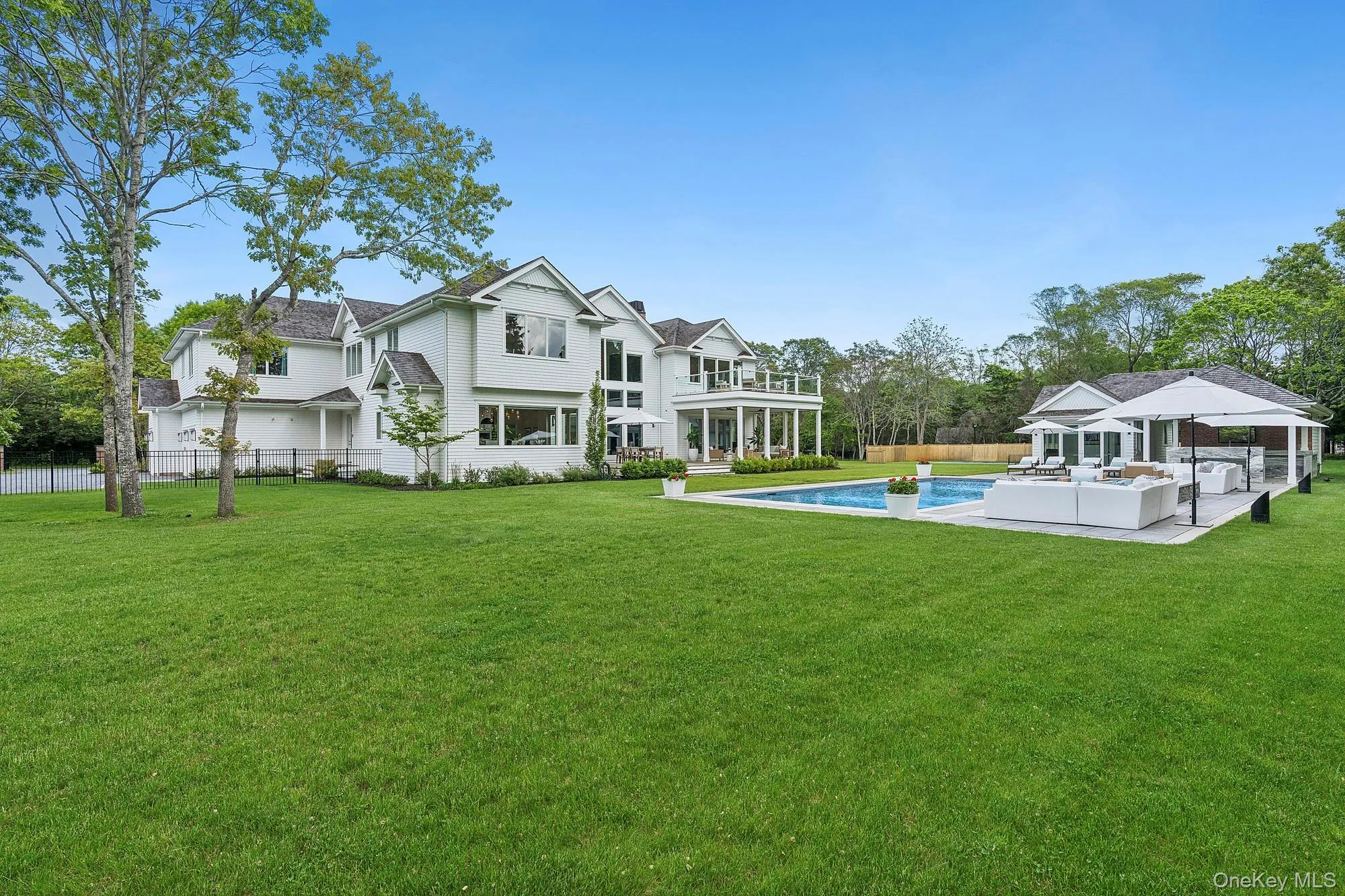 4 Heatherwood Lane, Southampton, NY, 8 Bedrooms Bedrooms, 19 Rooms Rooms,11 BathroomsBathrooms,Residential,For Rent,Heatherwood,0,949985 4 Heatherwood Lane, Southampton, NY, 8 Bedrooms Bedrooms, 19 Rooms Rooms,11 BathroomsBathrooms,Residential,For Rent,Heatherwood,0,949985