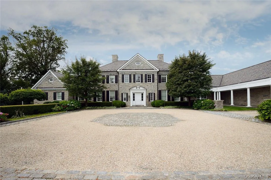 21 Lincoln Lane, Harrison, NY, 6 Bedrooms Bedrooms, 17 Rooms Rooms,8 BathroomsBathrooms,Residential,For Rent,Lincoln,0,950000 21 Lincoln Lane, Harrison, NY, 6 Bedrooms Bedrooms, 17 Rooms Rooms,8 BathroomsBathrooms,Residential,For Rent,Lincoln,0,950000