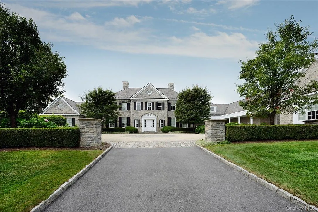 21 Lincoln Lane, Harrison, NY, 6 Bedrooms Bedrooms, 17 Rooms Rooms,8 BathroomsBathrooms,Residential,For Rent,Lincoln,0,950000 21 Lincoln Lane, Harrison, NY, 6 Bedrooms Bedrooms, 17 Rooms Rooms,8 BathroomsBathrooms,Residential,For Rent,Lincoln,0,950000