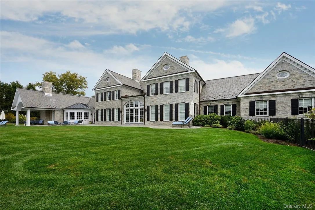 21 Lincoln Lane, Harrison, NY, 6 Bedrooms Bedrooms, 17 Rooms Rooms,8 BathroomsBathrooms,Residential,For Rent,Lincoln,0,950000 21 Lincoln Lane, Harrison, NY, 6 Bedrooms Bedrooms, 17 Rooms Rooms,8 BathroomsBathrooms,Residential,For Rent,Lincoln,0,950000