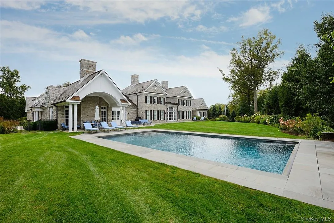 21 Lincoln Lane, Harrison, NY, 6 Bedrooms Bedrooms, 17 Rooms Rooms,8 BathroomsBathrooms,Residential,For Rent,Lincoln,0,950000 21 Lincoln Lane, Harrison, NY, 6 Bedrooms Bedrooms, 17 Rooms Rooms,8 BathroomsBathrooms,Residential,For Rent,Lincoln,0,950000