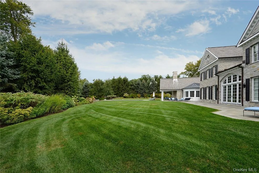 21 Lincoln Lane, Harrison, NY, 6 Bedrooms Bedrooms, 17 Rooms Rooms,8 BathroomsBathrooms,Residential,For Rent,Lincoln,0,950000 21 Lincoln Lane, Harrison, NY, 6 Bedrooms Bedrooms, 17 Rooms Rooms,8 BathroomsBathrooms,Residential,For Rent,Lincoln,0,950000