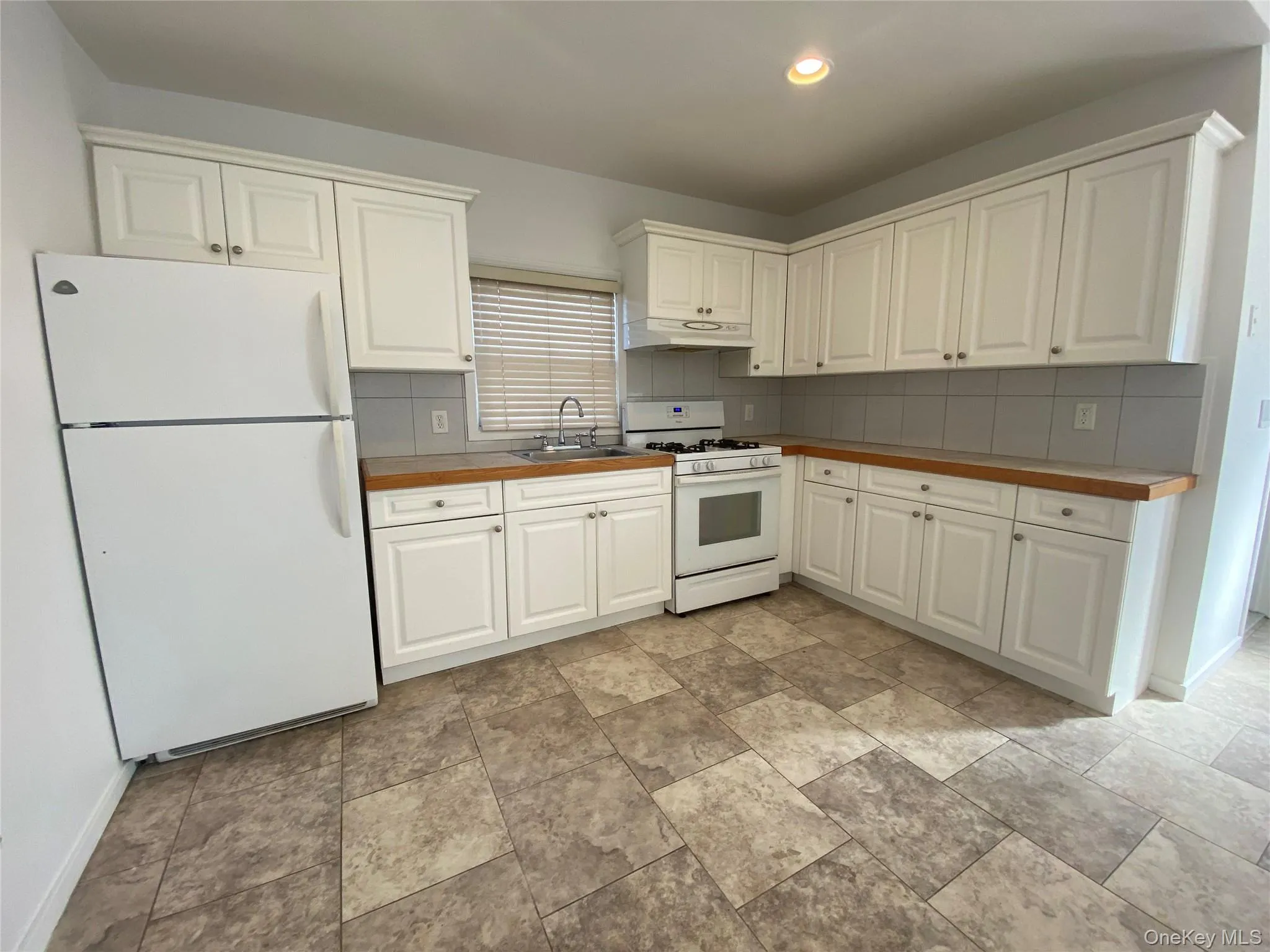 355 Bayville Avenue, Oyster Bay, NY, 1 Bedroom Bedrooms, 3 Rooms Rooms,1 BathroomBathrooms,Residential Lease,Idx,Bayville,0,950002 355 Bayville Avenue, Oyster Bay, NY, 1 Bedroom Bedrooms, 3 Rooms Rooms,1 BathroomBathrooms,Residential Lease,Idx,Bayville,0,950002