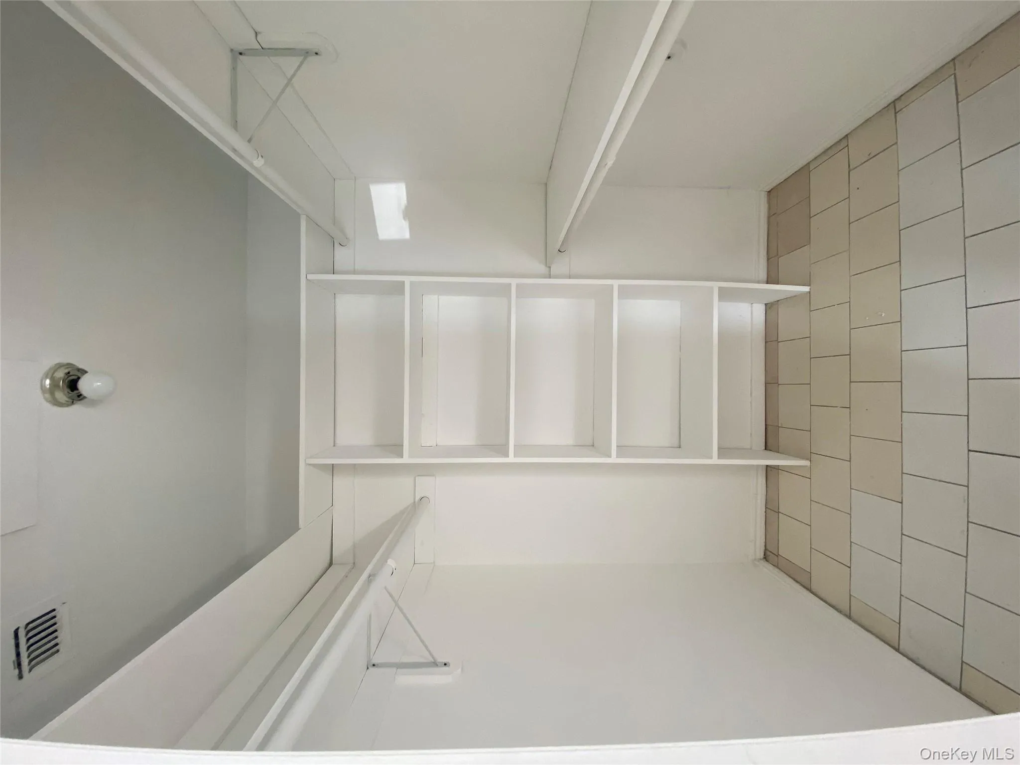 355 Bayville Avenue, Oyster Bay, NY, 1 Bedroom Bedrooms, 3 Rooms Rooms,1 BathroomBathrooms,Residential Lease,Idx,Bayville,0,950002 355 Bayville Avenue, Oyster Bay, NY, 1 Bedroom Bedrooms, 3 Rooms Rooms,1 BathroomBathrooms,Residential Lease,Idx,Bayville,0,950002