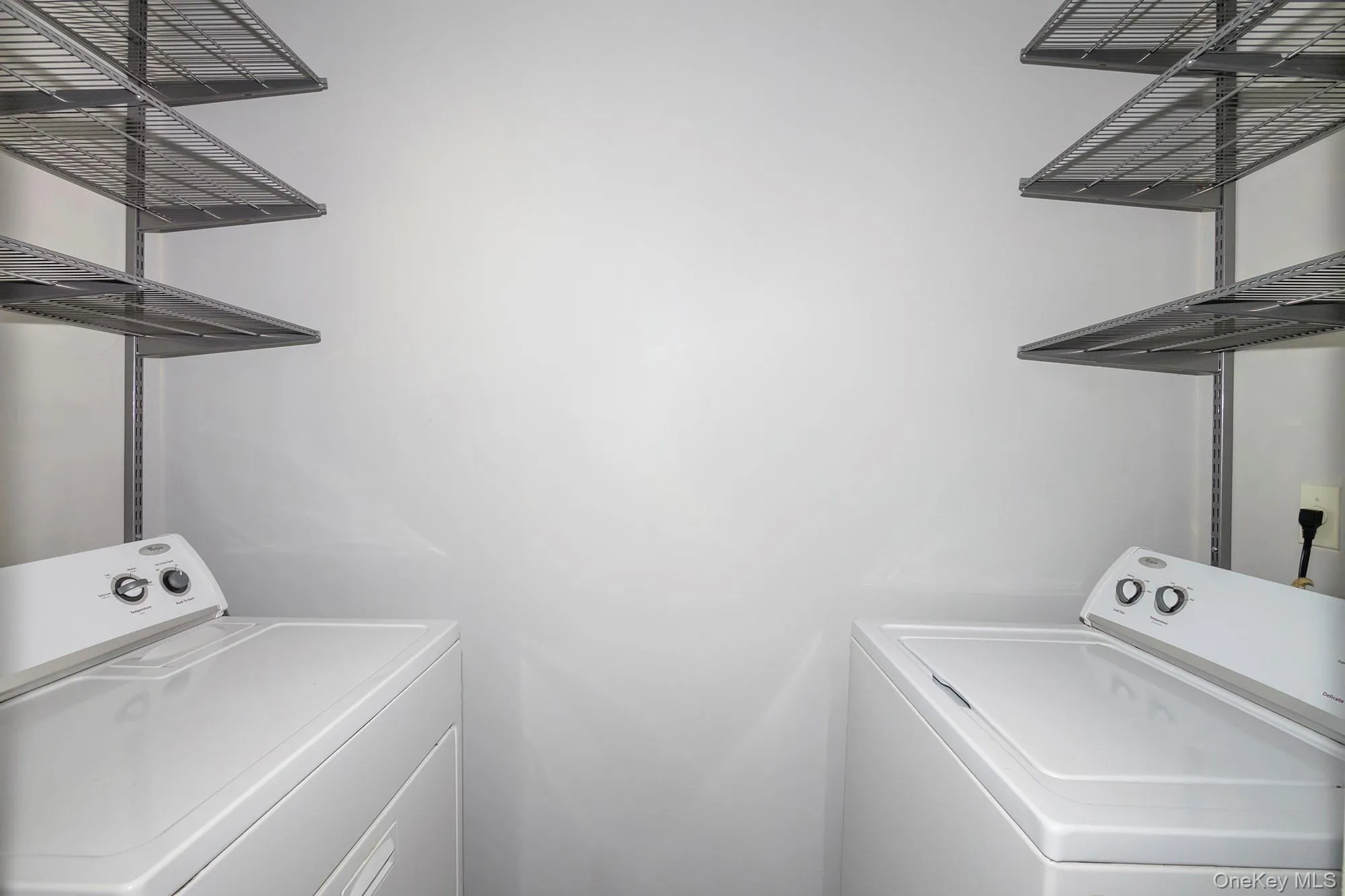 422 Charles Pond Drive, Brookhaven, NY, 1 Bedroom Bedrooms, 4 Rooms Rooms,1 BathroomBathrooms,Residential Lease,Idx,Charles Pond,0,950010 422 Charles Pond Drive, Brookhaven, NY, 1 Bedroom Bedrooms, 4 Rooms Rooms,1 BathroomBathrooms,Residential Lease,Idx,Charles Pond,0,950010