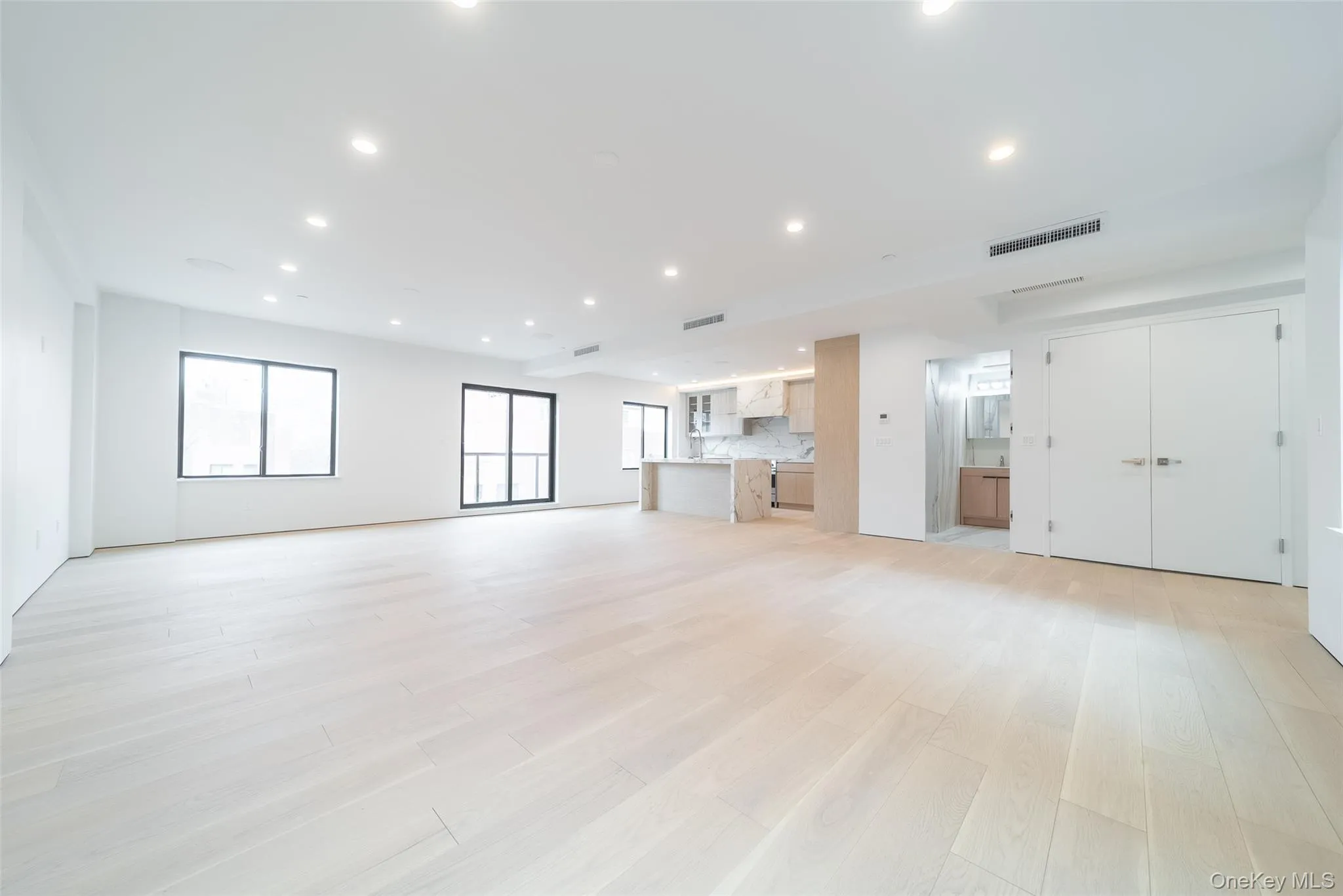 132-55 41 Road, New York, NY, 2 Bedrooms Bedrooms, 7 Rooms Rooms,3 BathroomsBathrooms,Residential Lease,For Rent,41,0,950011 132-55 41 Road, New York, NY, 2 Bedrooms Bedrooms, 7 Rooms Rooms,3 BathroomsBathrooms,Residential Lease,For Rent,41,0,950011