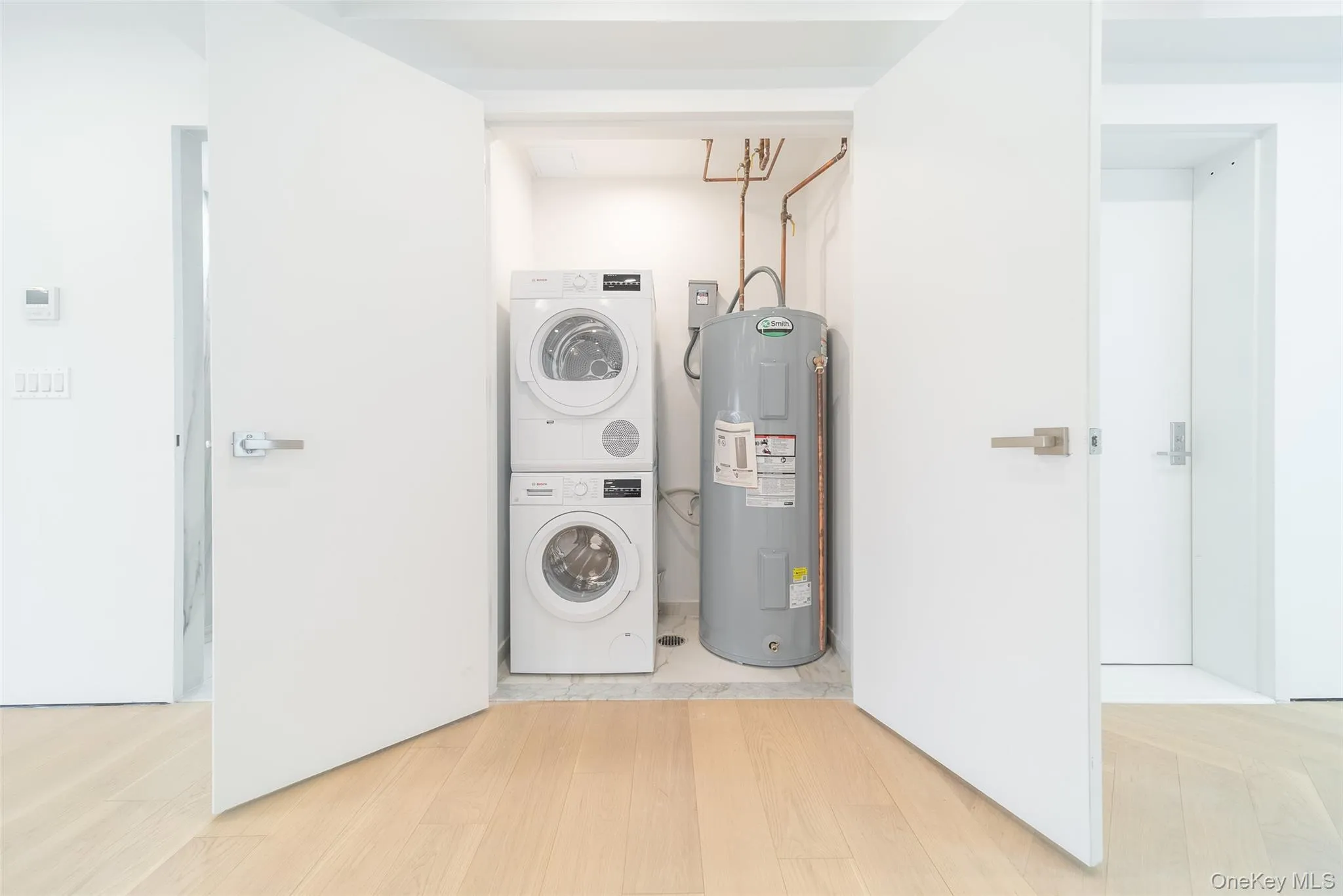 132-55 41 Road, New York, NY, 2 Bedrooms Bedrooms, 7 Rooms Rooms,3 BathroomsBathrooms,Residential Lease,For Rent,41,0,950011 132-55 41 Road, New York, NY, 2 Bedrooms Bedrooms, 7 Rooms Rooms,3 BathroomsBathrooms,Residential Lease,For Rent,41,0,950011