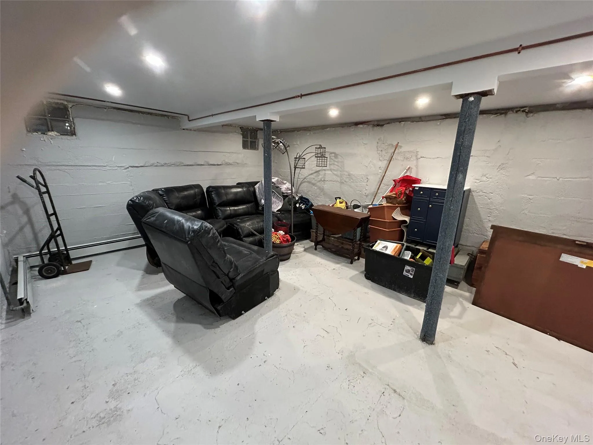 19 Pine Lane, Oyster Bay, NY, 2 Bedrooms Bedrooms, 5 Rooms Rooms,2 BathroomsBathrooms,Residential Lease,Idx,Pine,0,950020 19 Pine Lane, Oyster Bay, NY, 2 Bedrooms Bedrooms, 5 Rooms Rooms,2 BathroomsBathrooms,Residential Lease,Idx,Pine,0,950020