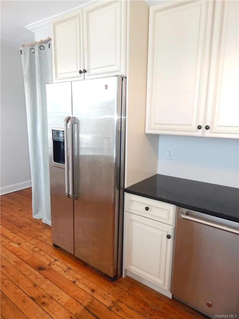 5 Washington Street, Greenburgh, NY, 2 Bedrooms Bedrooms, 4 Rooms Rooms,1 BathroomBathrooms,Residential Lease,Idx,Washington,0,950021 5 Washington Street, Greenburgh, NY, 2 Bedrooms Bedrooms, 4 Rooms Rooms,1 BathroomBathrooms,Residential Lease,Idx,Washington,0,950021