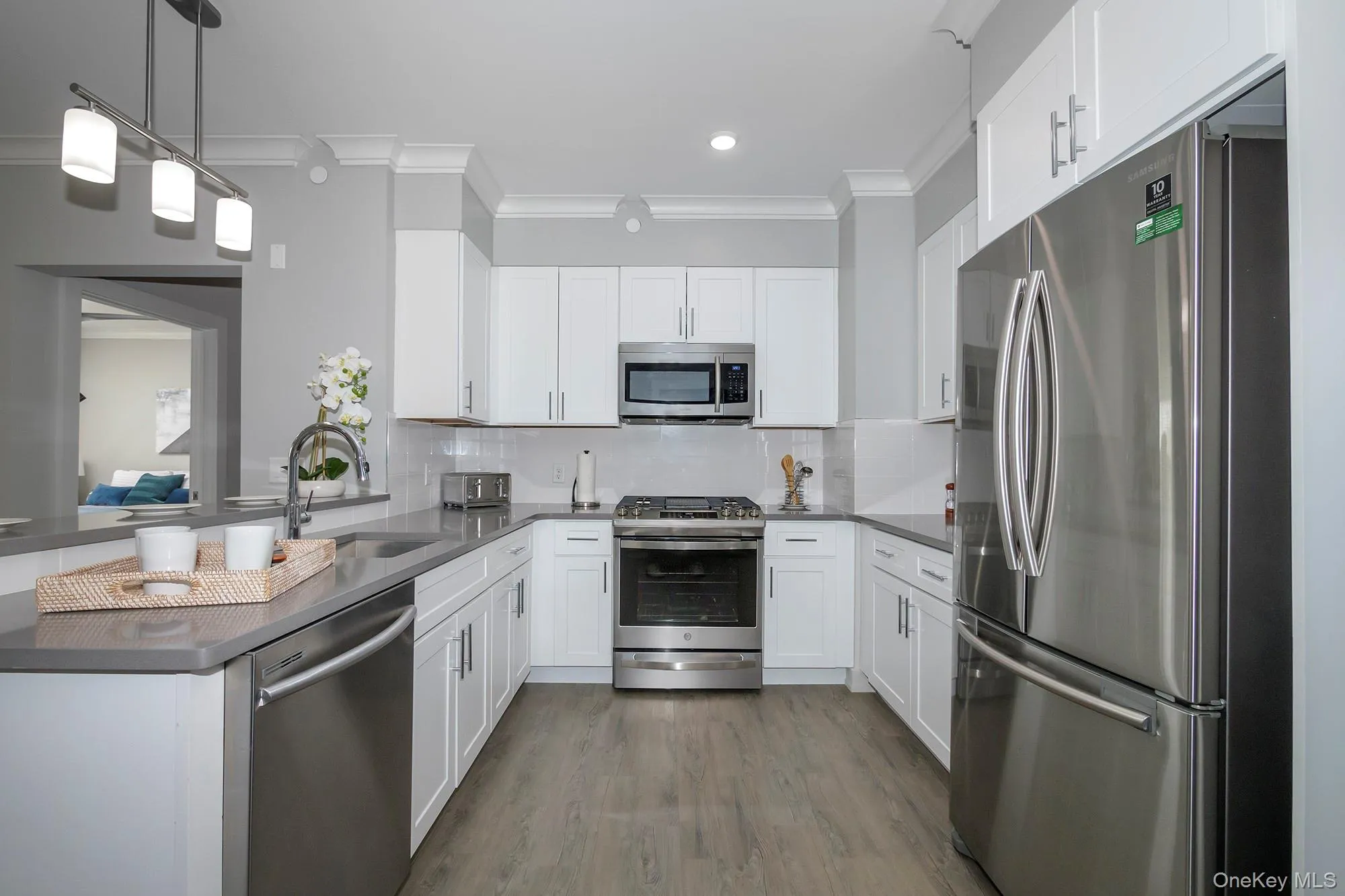 75 Circle Drive, Islip, NY, 1 Bedroom Bedrooms, 4 Rooms Rooms,1 BathroomBathrooms,Residential Lease,Idx,Circle,0,950067 75 Circle Drive, Islip, NY, 1 Bedroom Bedrooms, 4 Rooms Rooms,1 BathroomBathrooms,Residential Lease,Idx,Circle,0,950067