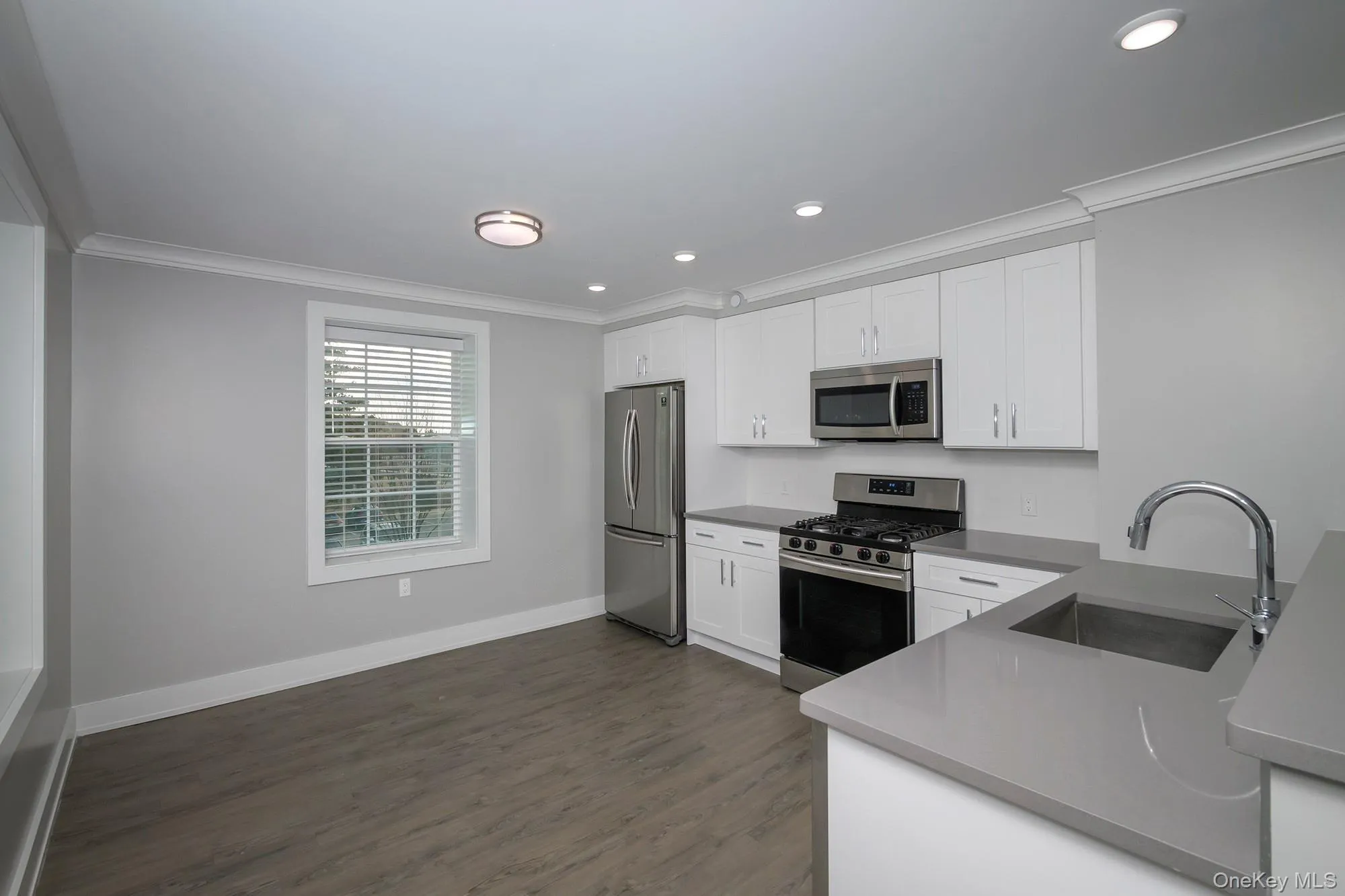 75 Circle Drive, Islip, NY, 2 Bedrooms Bedrooms, 5 Rooms Rooms,2 BathroomsBathrooms,Residential Lease,Idx,Circle,0,950078 75 Circle Drive, Islip, NY, 2 Bedrooms Bedrooms, 5 Rooms Rooms,2 BathroomsBathrooms,Residential Lease,Idx,Circle,0,950078