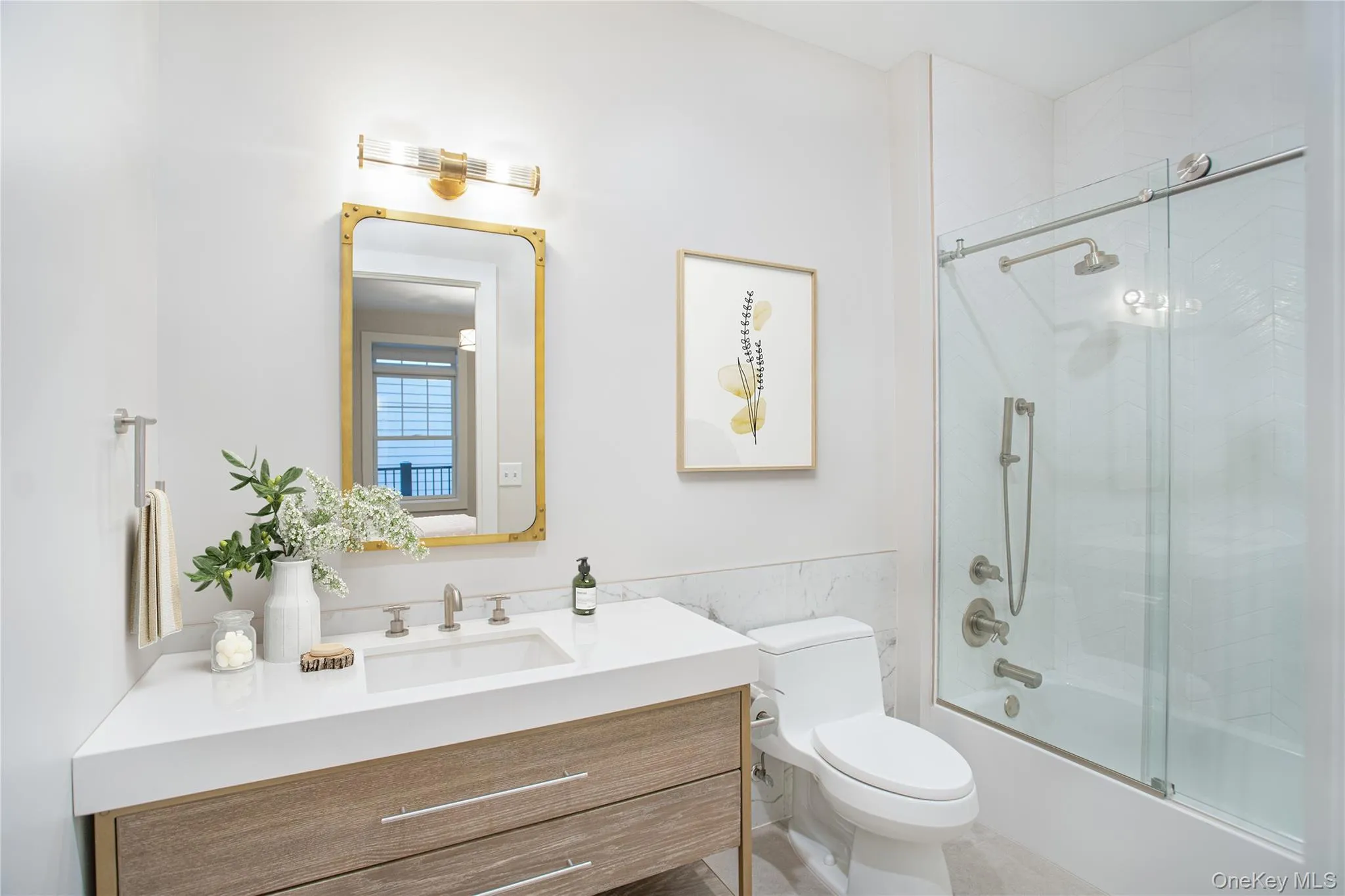 Bathroom*photo of similar unit Bathroom*photo of similar unit