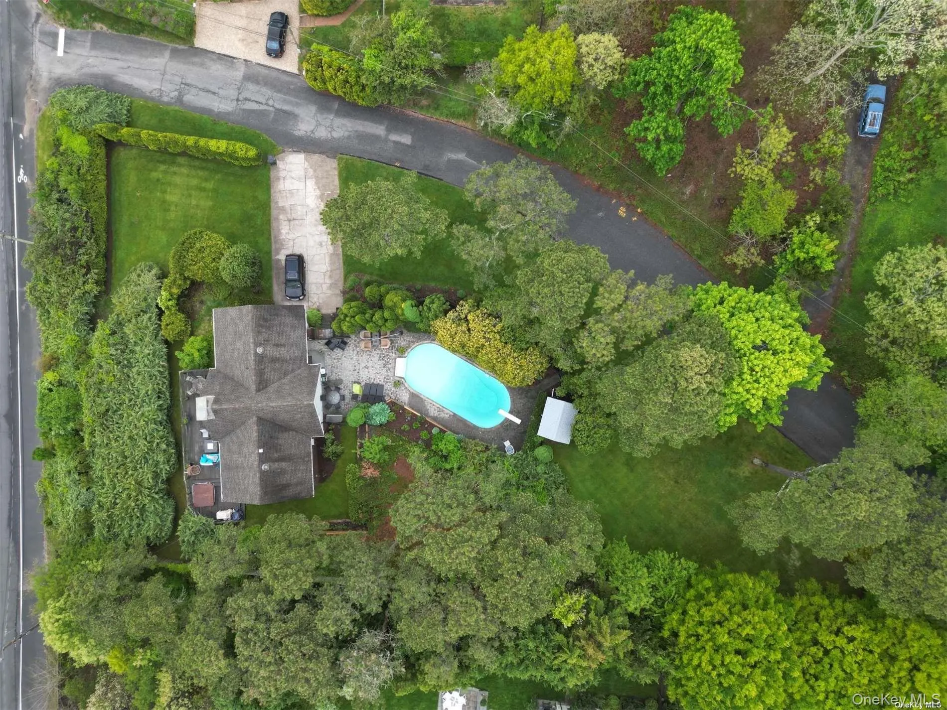 2 Hillover Road, Southampton, NY, 5 Bedrooms Bedrooms, 9 Rooms Rooms,3 BathroomsBathrooms,Residential Lease,For Rent,Hillover,0,950148 2 Hillover Road, Southampton, NY, 5 Bedrooms Bedrooms, 9 Rooms Rooms,3 BathroomsBathrooms,Residential Lease,For Rent,Hillover,0,950148