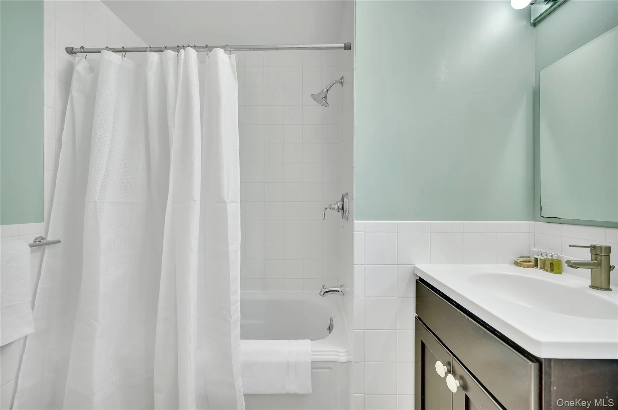 53 Sheldrake Avenue, Mamaroneck, NY, 4 Bedrooms Bedrooms, 6 Rooms Rooms,2 BathroomsBathrooms,Residential Lease,Idx,Sheldrake,0,950162 53 Sheldrake Avenue, Mamaroneck, NY, 4 Bedrooms Bedrooms, 6 Rooms Rooms,2 BathroomsBathrooms,Residential Lease,Idx,Sheldrake,0,950162