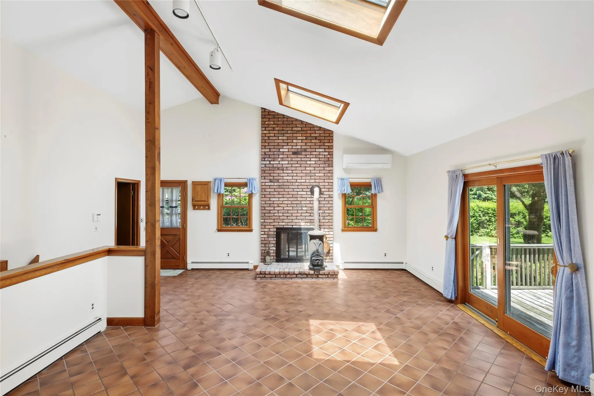 250 Paradise Point Road, Southold, NY, 4 Bedrooms Bedrooms, 9 Rooms Rooms,3 BathroomsBathrooms,Residential,For Rent,Paradise Point,0,950174 250 Paradise Point Road, Southold, NY, 4 Bedrooms Bedrooms, 9 Rooms Rooms,3 BathroomsBathrooms,Residential,For Rent,Paradise Point,0,950174