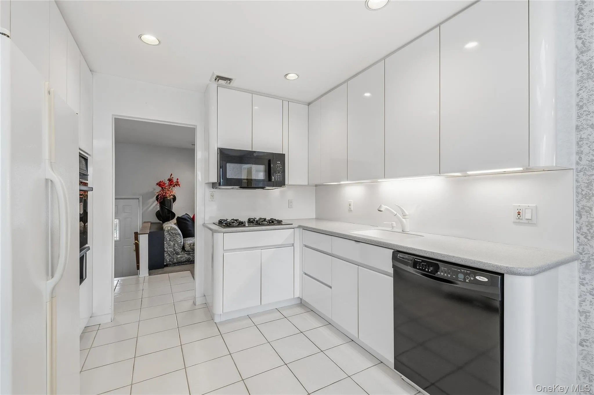 20 Steuben Drive, Oyster Bay, NY, 5 Bedrooms Bedrooms, 10 Rooms Rooms,2 BathroomsBathrooms,Residential Lease,Idx,Steuben,0,950209 20 Steuben Drive, Oyster Bay, NY, 5 Bedrooms Bedrooms, 10 Rooms Rooms,2 BathroomsBathrooms,Residential Lease,Idx,Steuben,0,950209