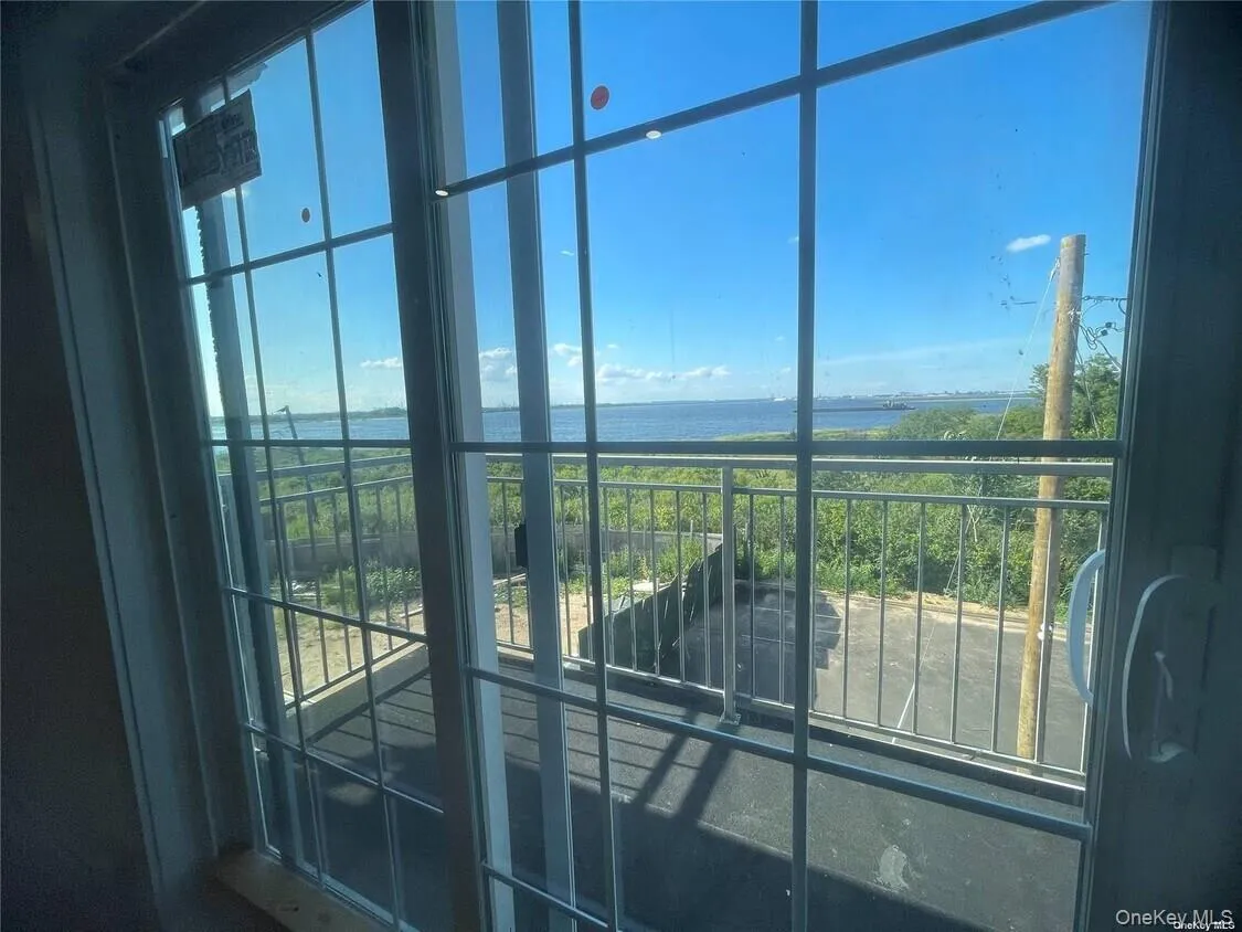 7241 Hillmeyer Avenue, New York, NY, 3 Bedrooms Bedrooms, 6 Rooms Rooms,1 BathroomBathrooms,Residential Lease,Idx,Hillmeyer,0,950231 7241 Hillmeyer Avenue, New York, NY, 3 Bedrooms Bedrooms, 6 Rooms Rooms,1 BathroomBathrooms,Residential Lease,Idx,Hillmeyer,0,950231